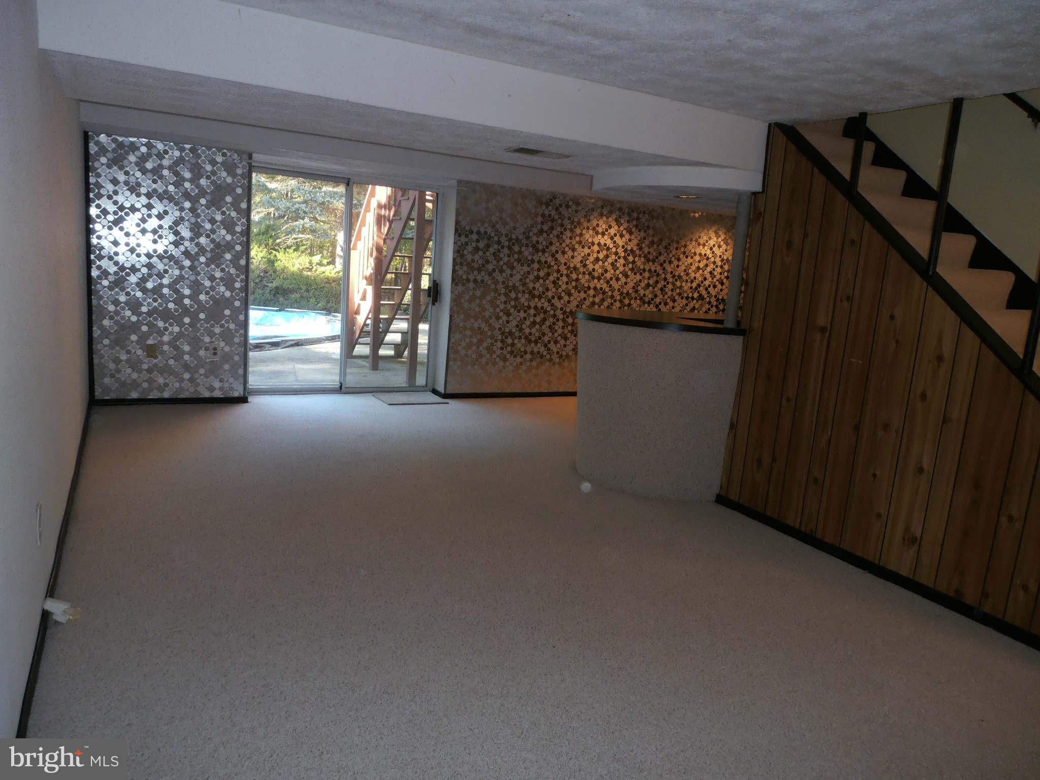 REDLAND STATION - Residential Lease