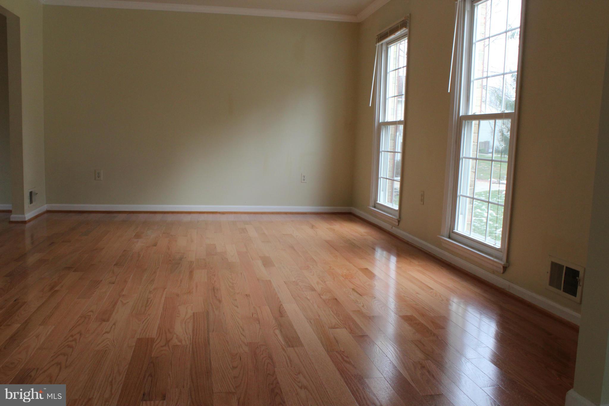 REDLAND STATION - Residential Lease