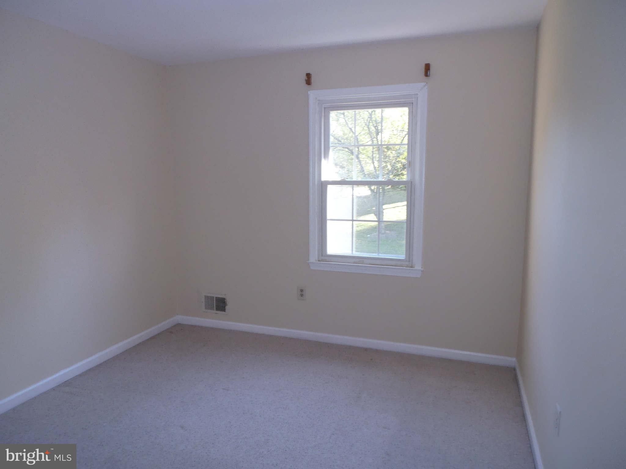 REDLAND STATION - Residential Lease