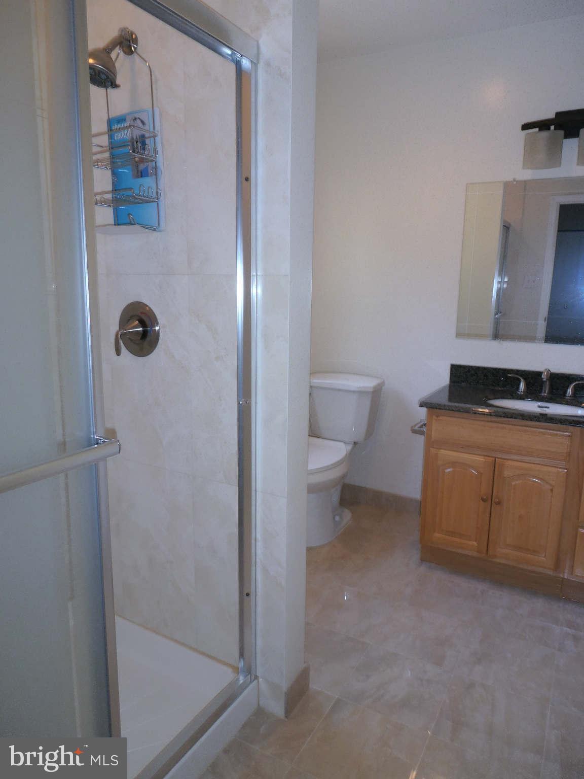 REDLAND STATION - Residential Lease