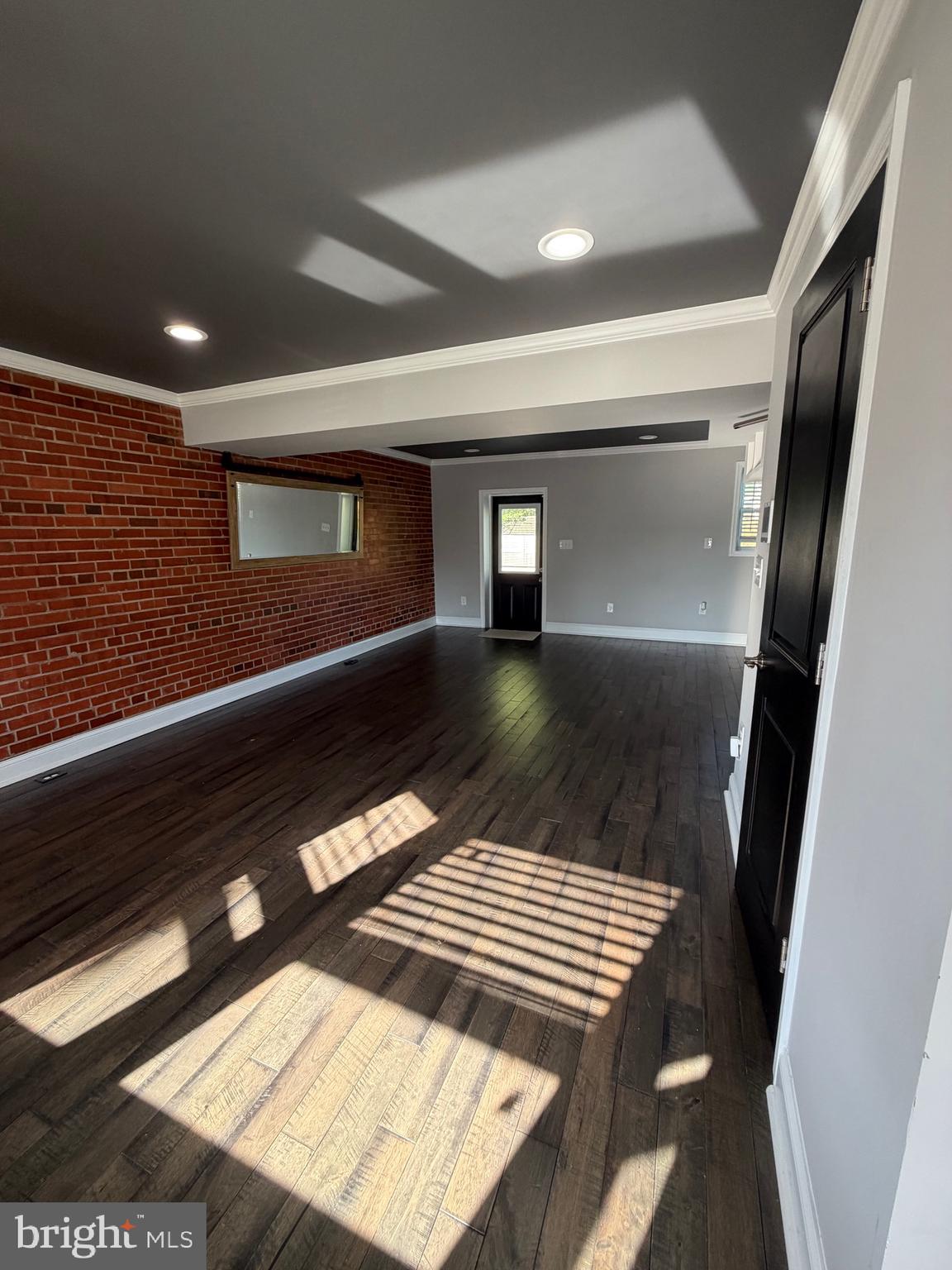 FOREST KNOLLS - Residential