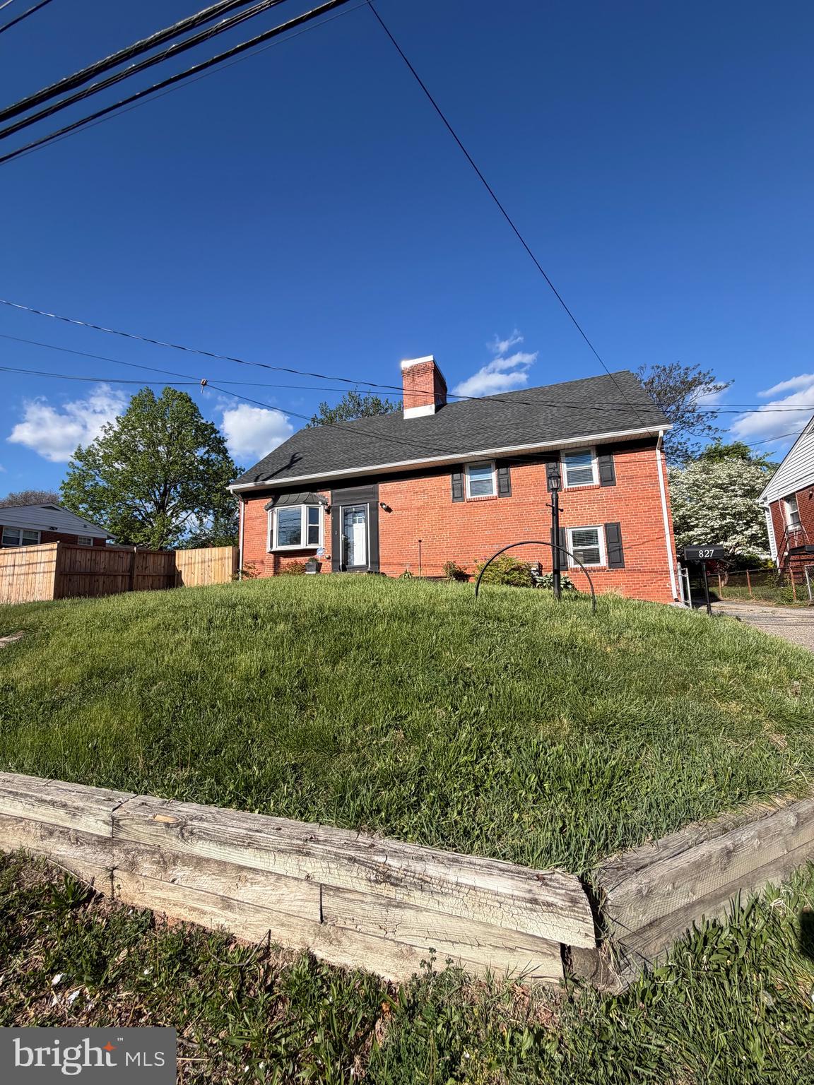 FOREST KNOLLS - Residential