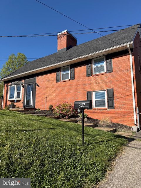 Photo of 827 University Boulevard W, SILVER SPRING, MD 20901 (MLS # MDMC2226846)