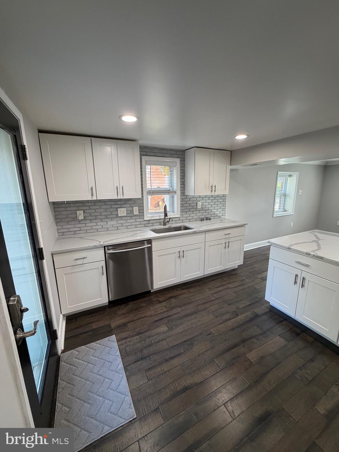 FOREST KNOLLS - Residential