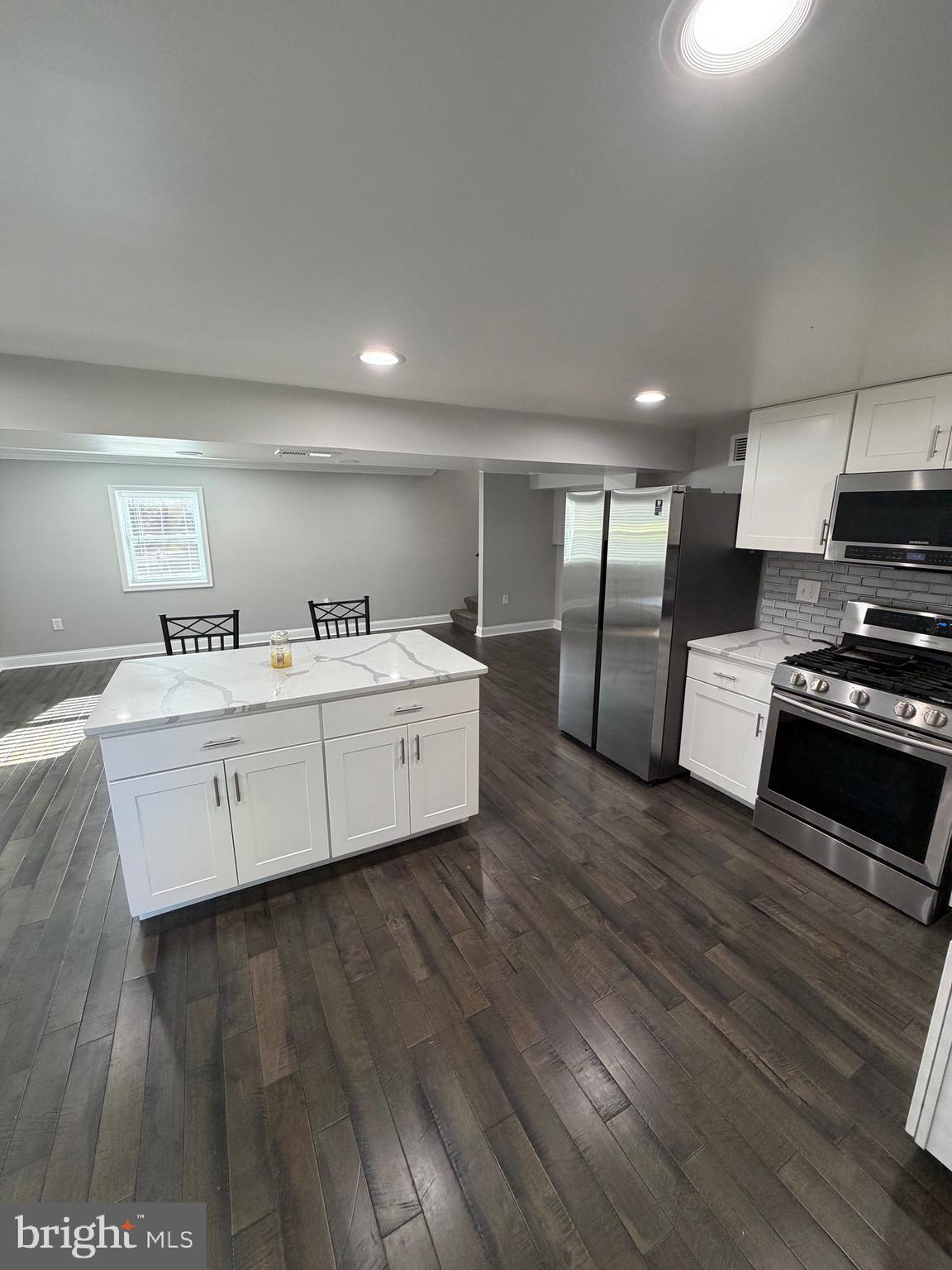FOREST KNOLLS - Residential