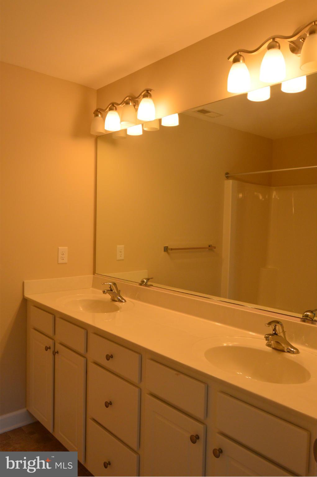 KENT ISLAND ESTATES - Residential Lease