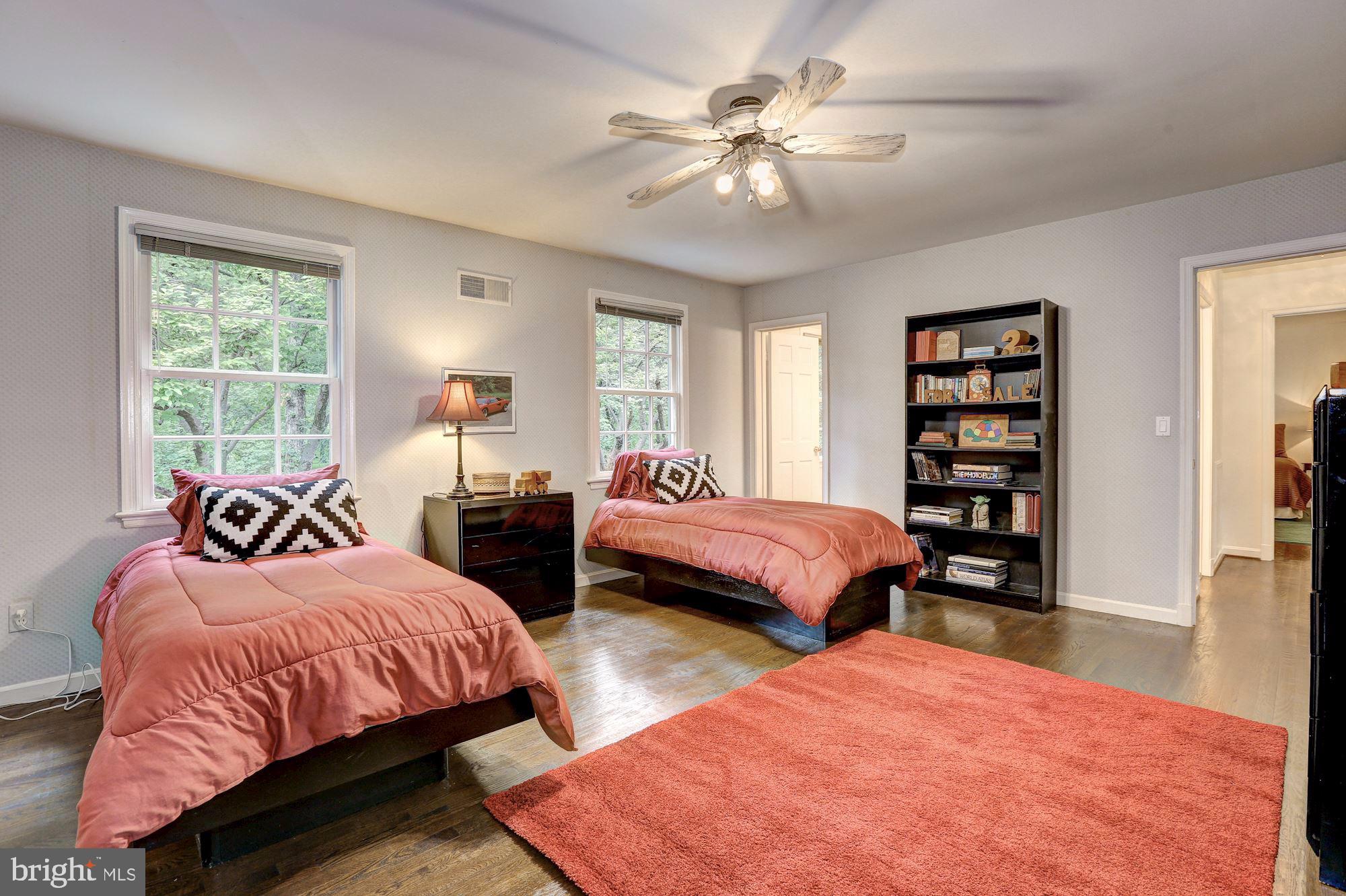 POTOMAC FALLS - Residential