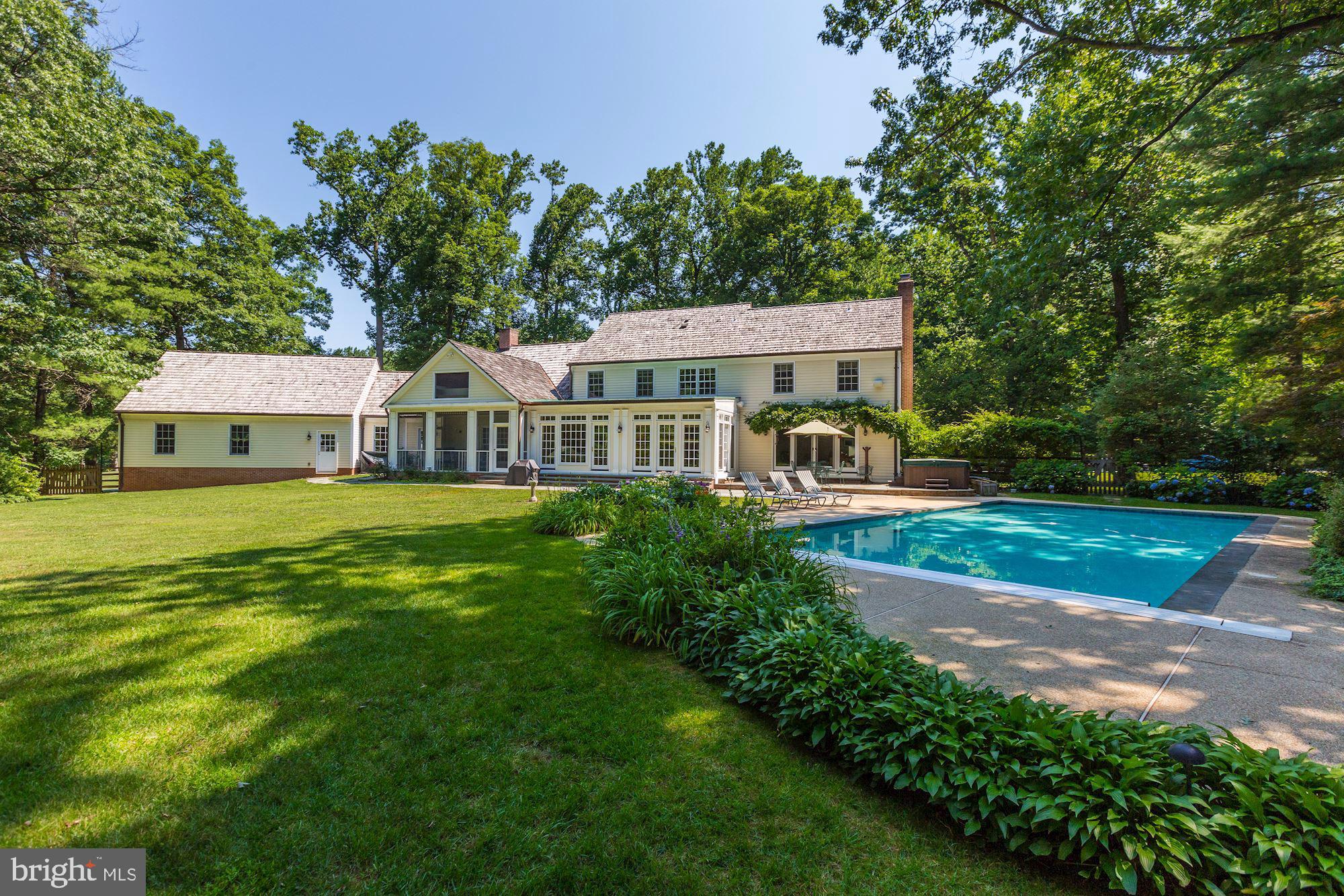 POTOMAC FALLS - Residential