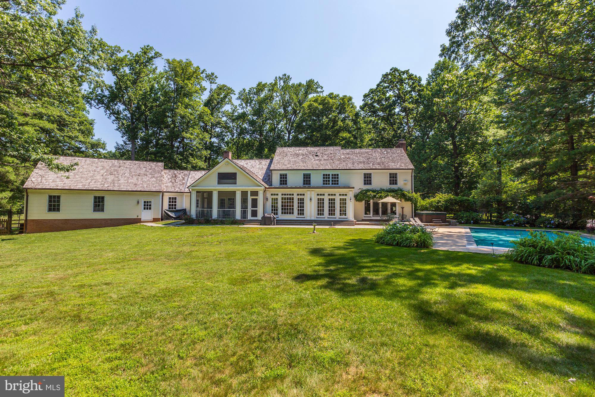 POTOMAC FALLS - Residential