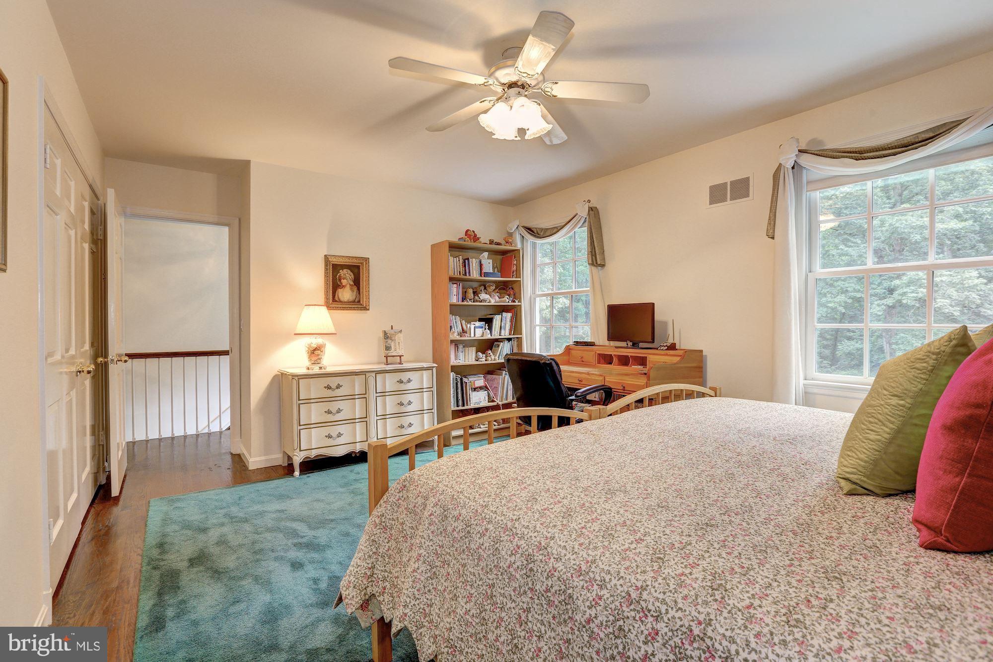 POTOMAC FALLS - Residential