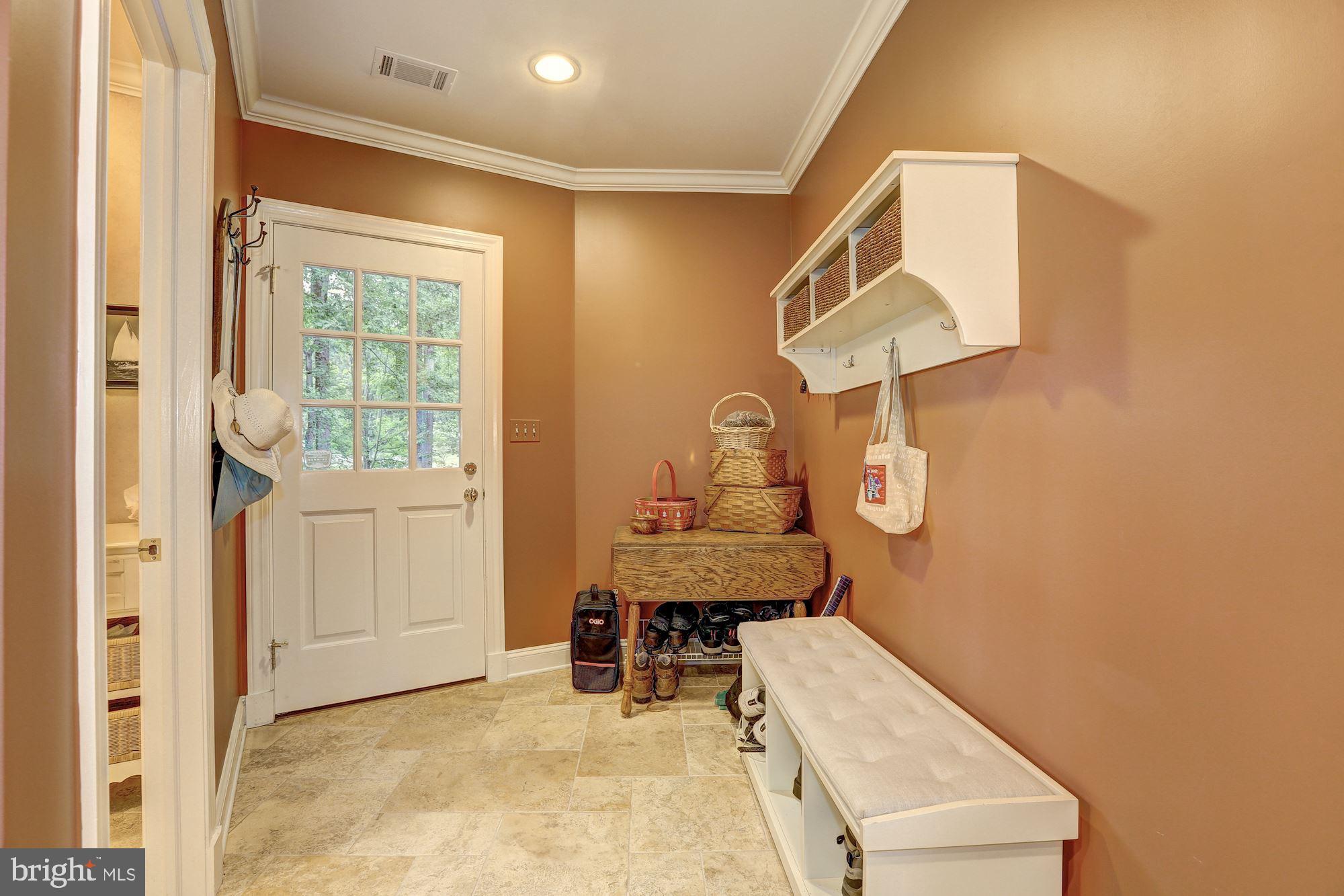 POTOMAC FALLS - Residential