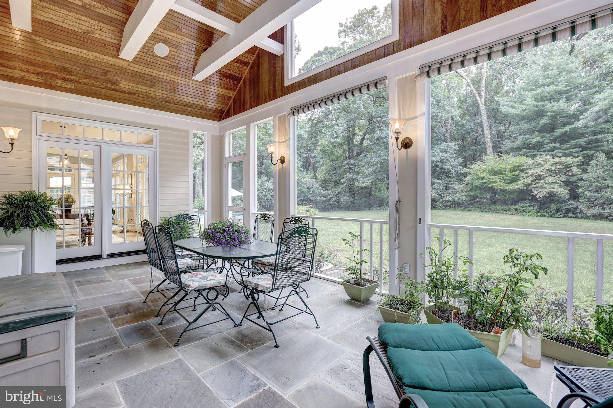 POTOMAC FALLS - Residential