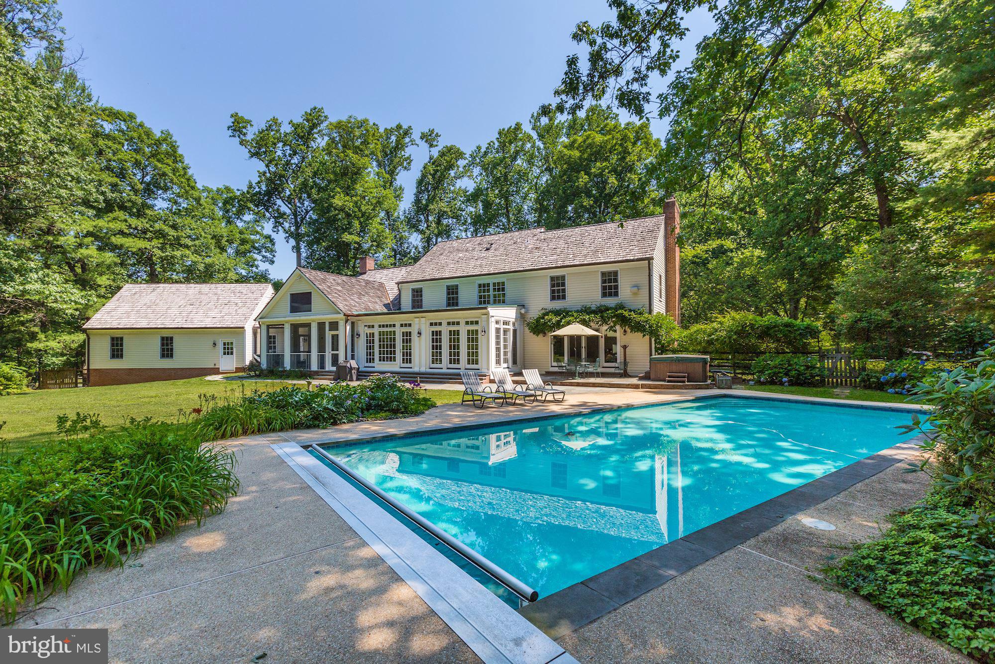 POTOMAC FALLS - Residential