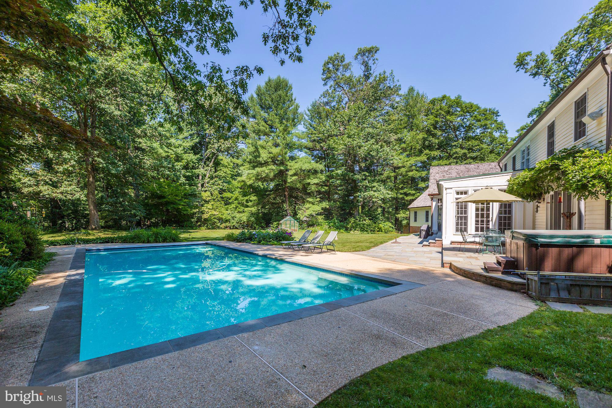 POTOMAC FALLS - Residential