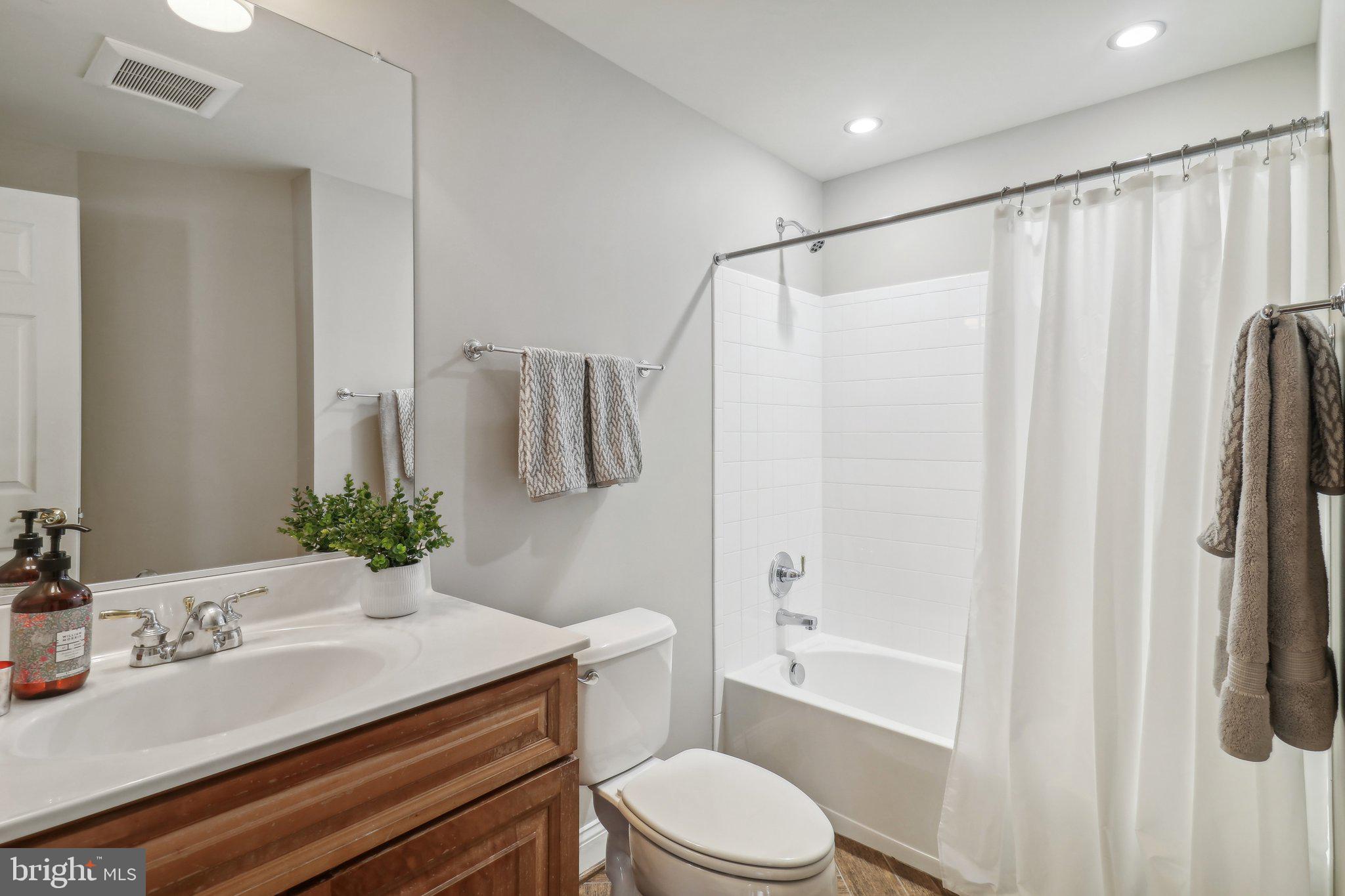 FINEGAN FARM - Residential