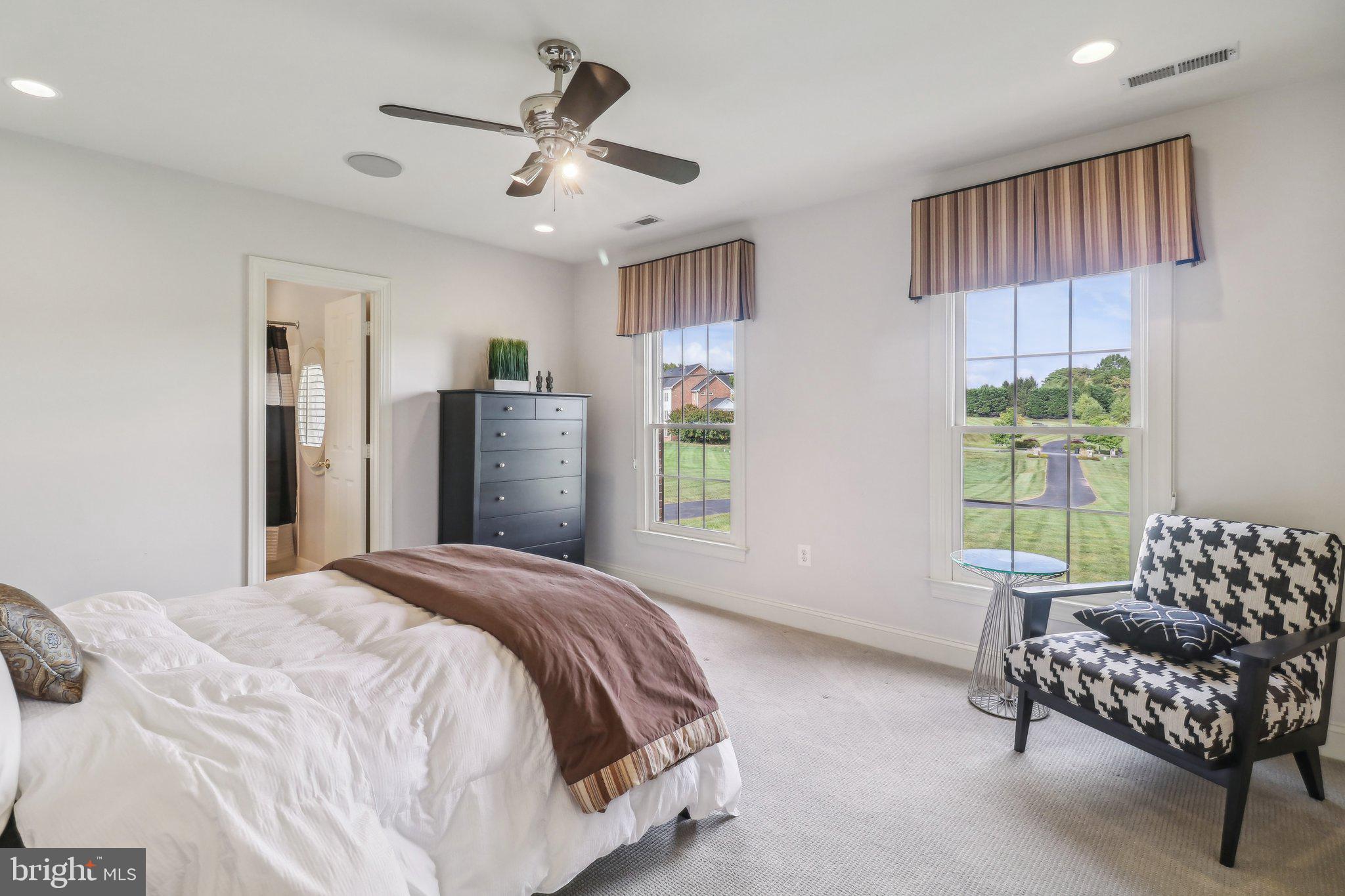 FINEGAN FARM - Residential