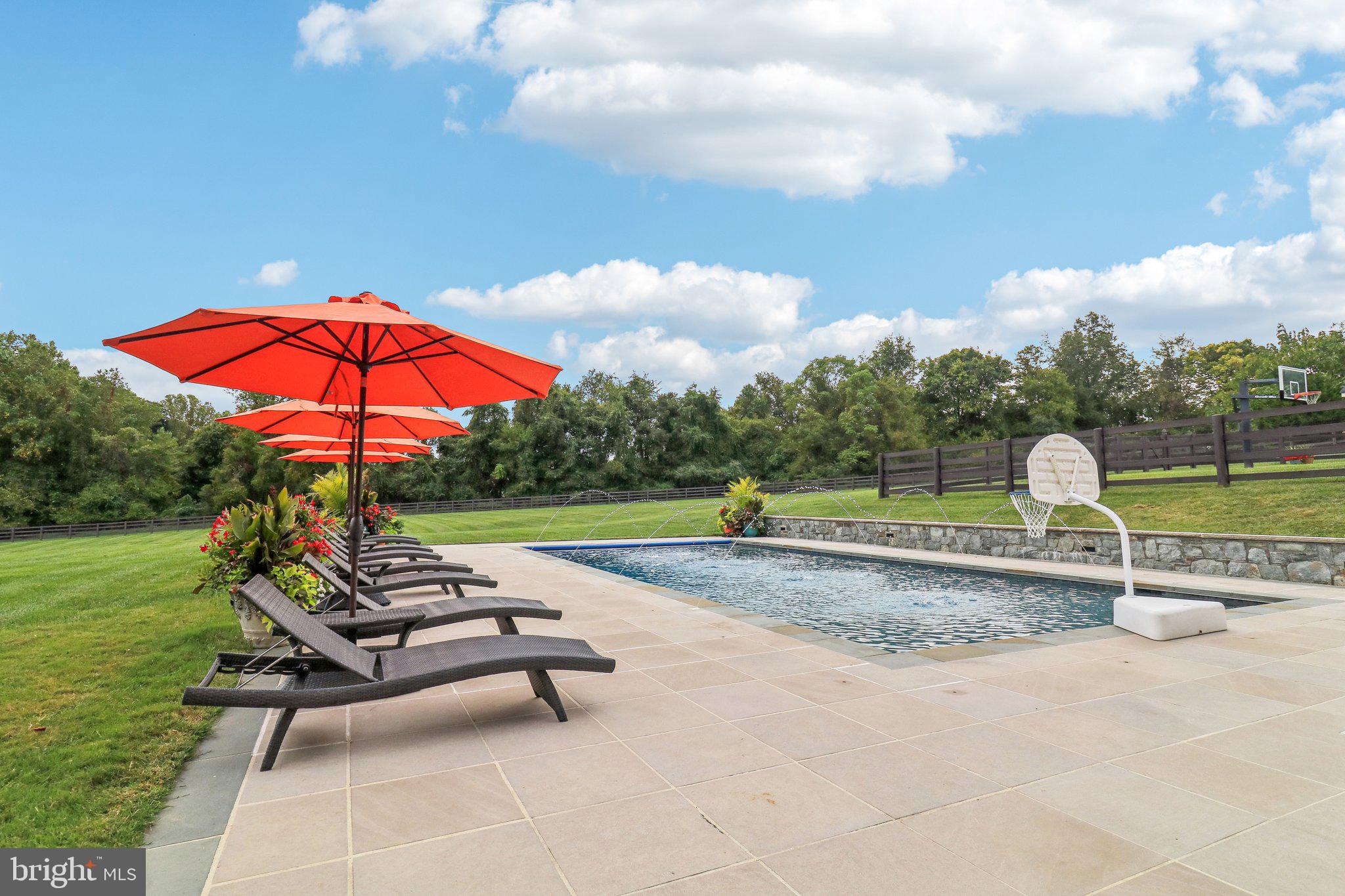 FINEGAN FARM - Residential