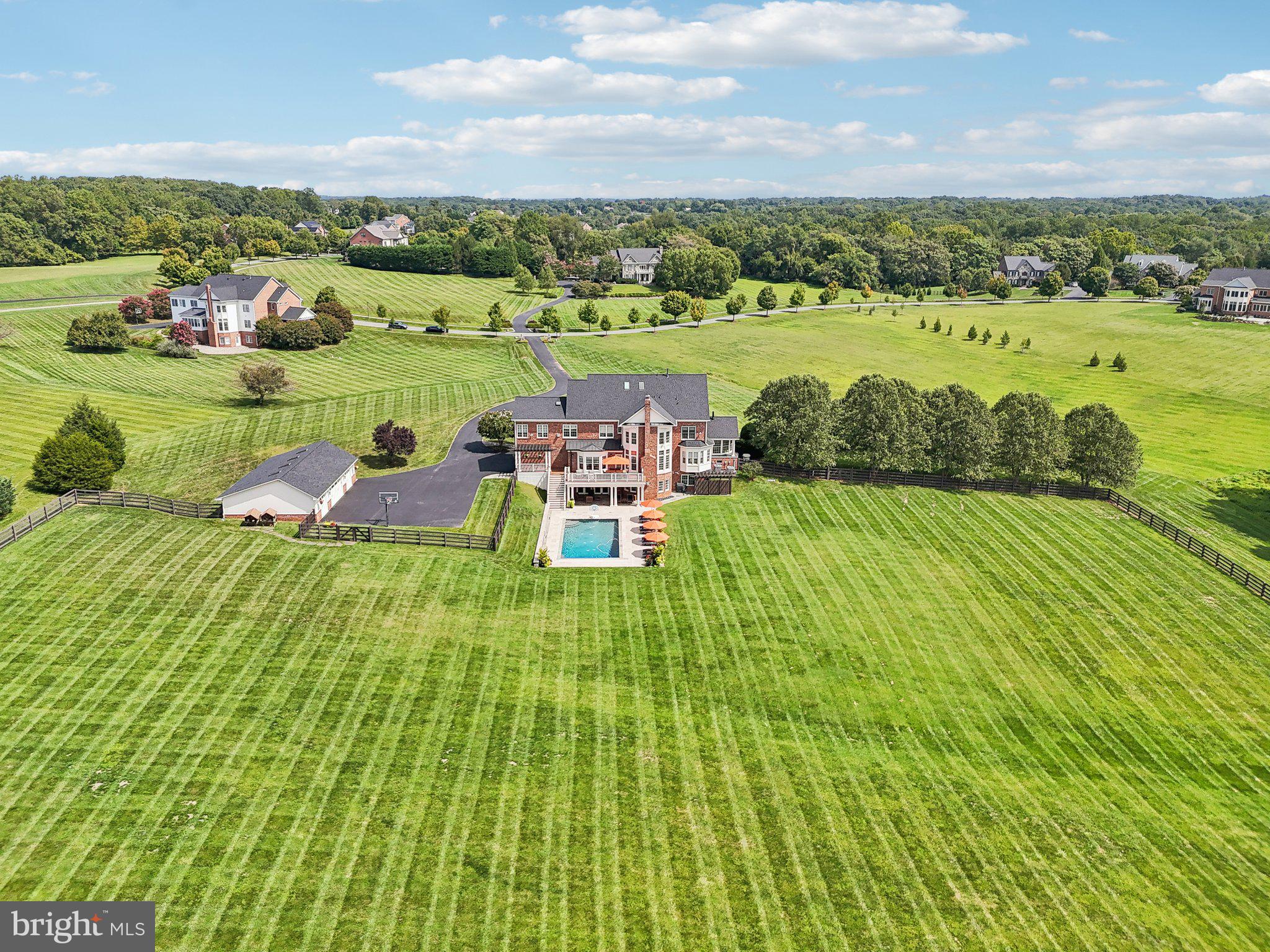 FINEGAN FARM - Residential