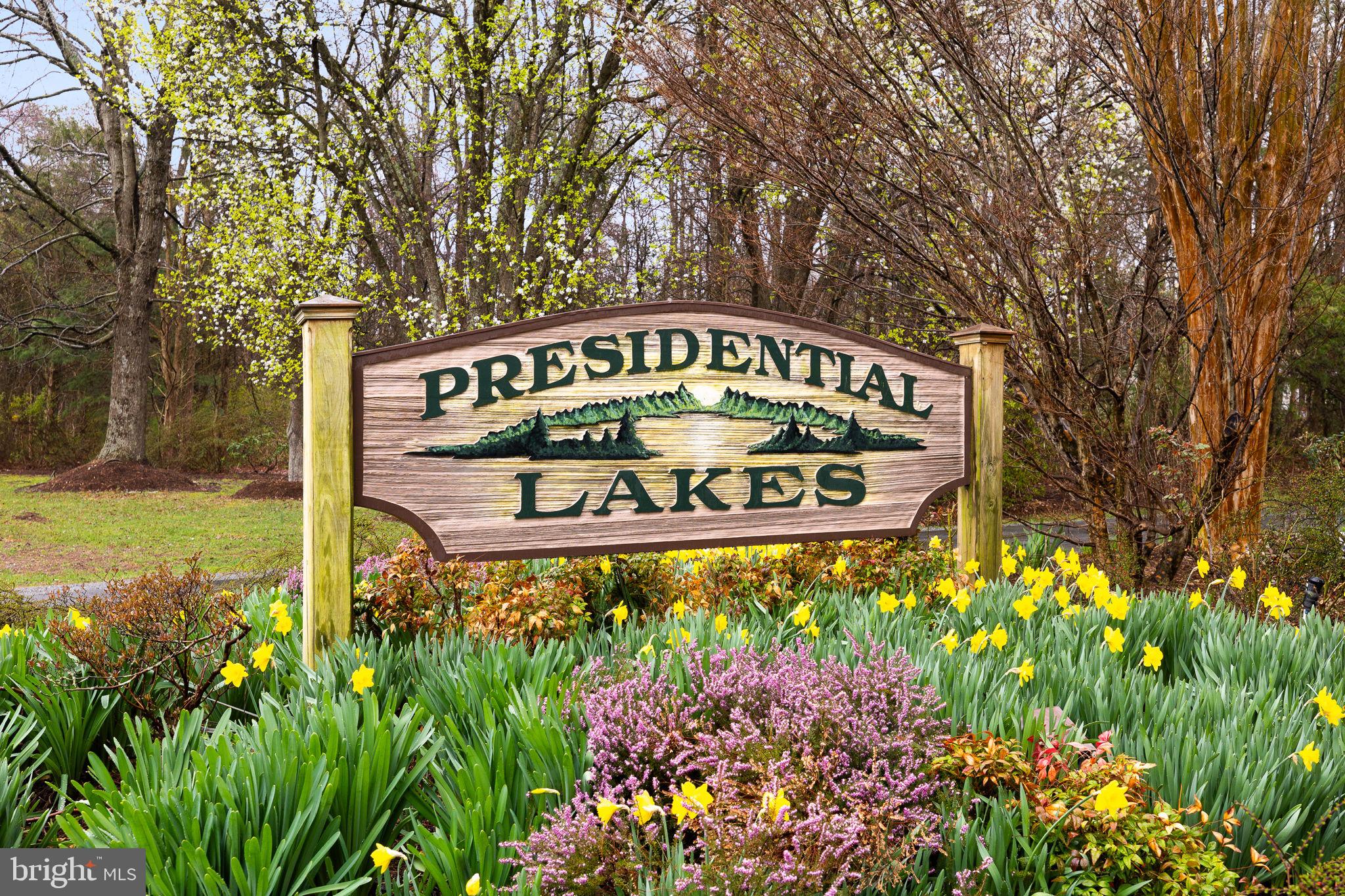PRESIDENTIAL LAKES - Residential