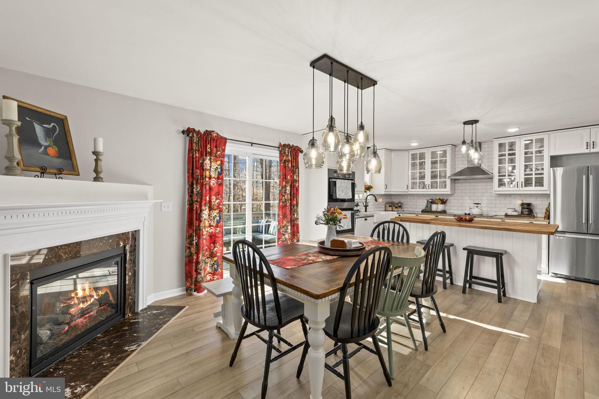 PRESIDENTIAL LAKES - Residential