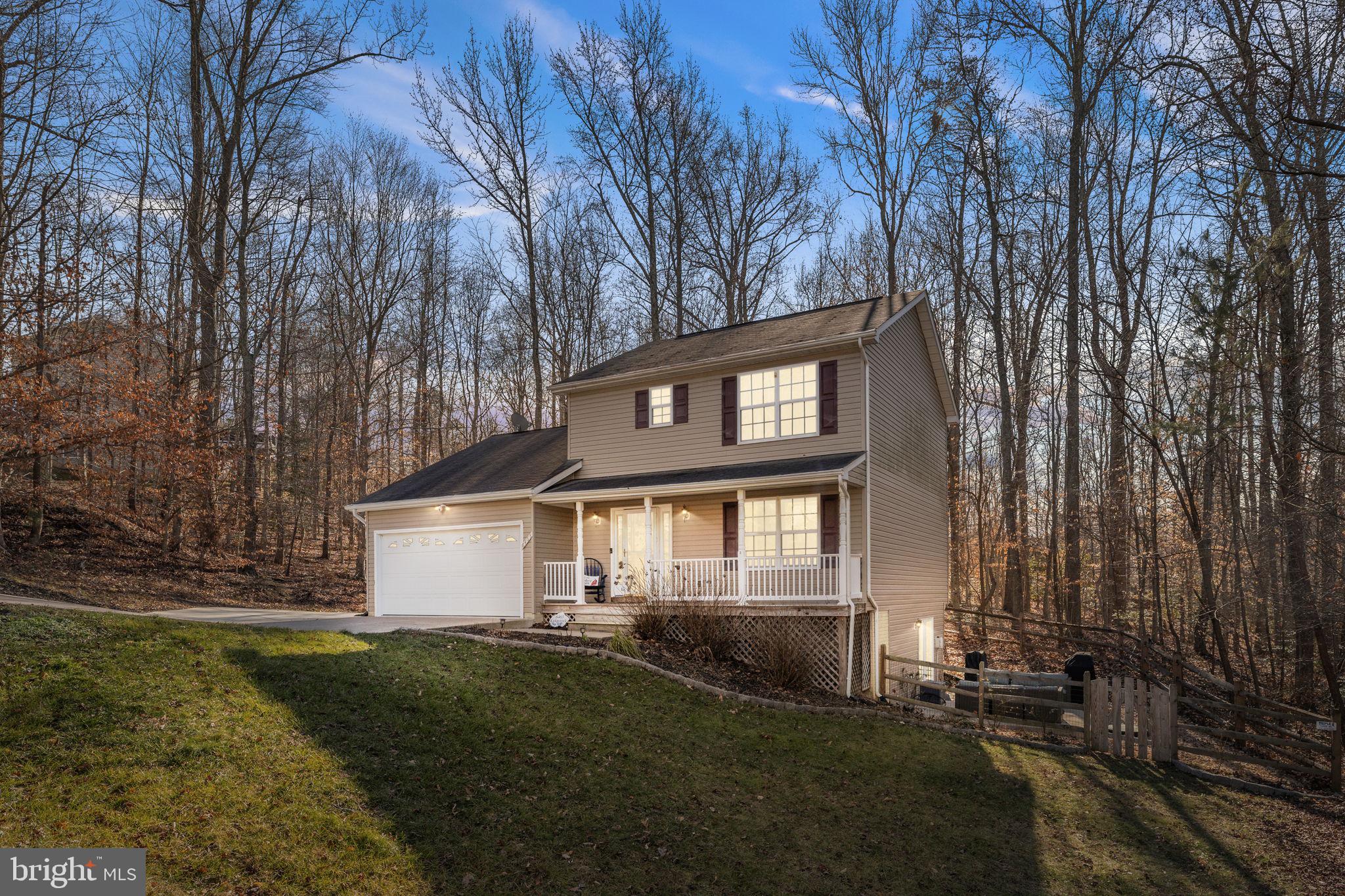 PRESIDENTIAL LAKES - Residential