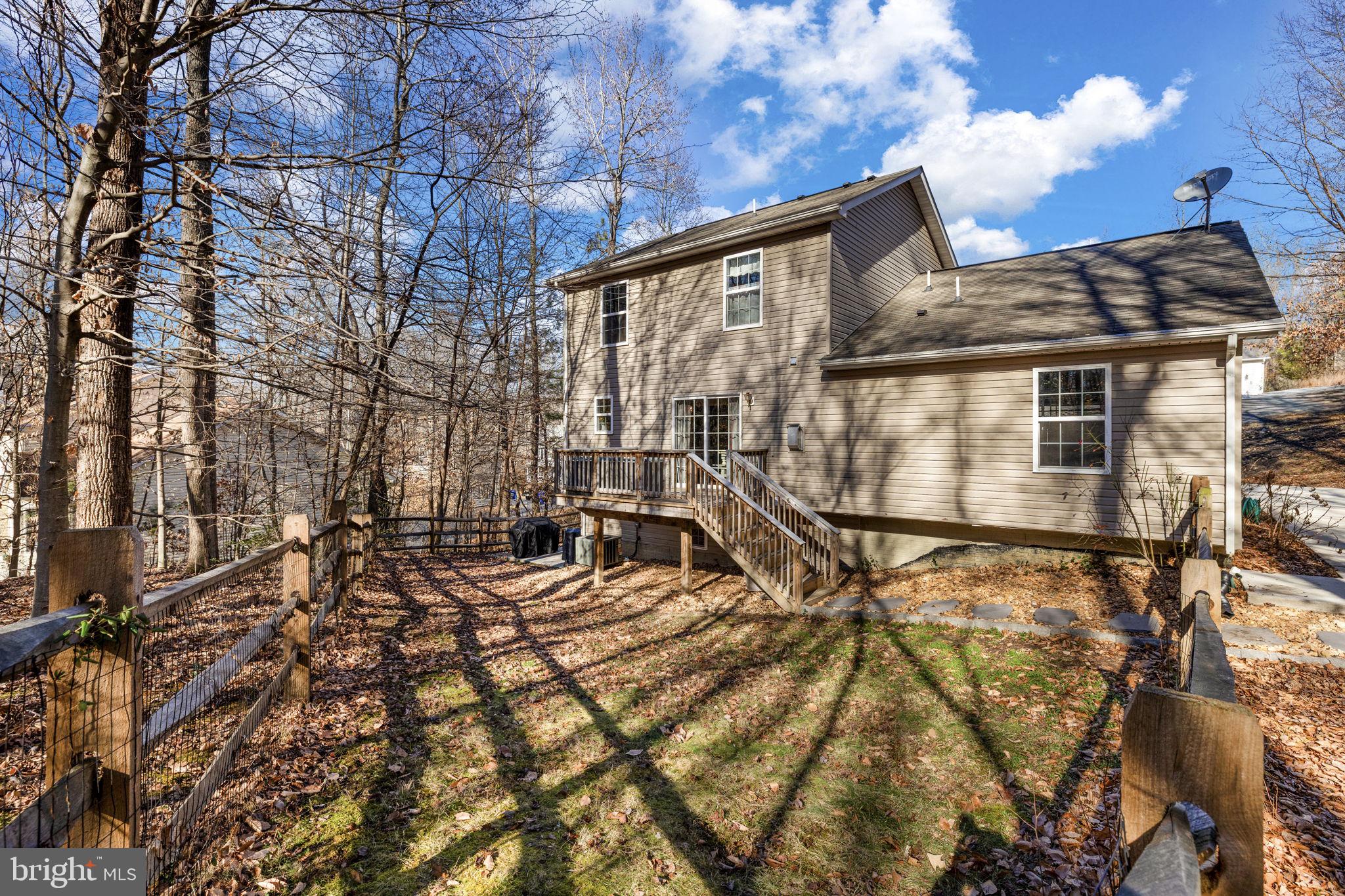 PRESIDENTIAL LAKES - Residential