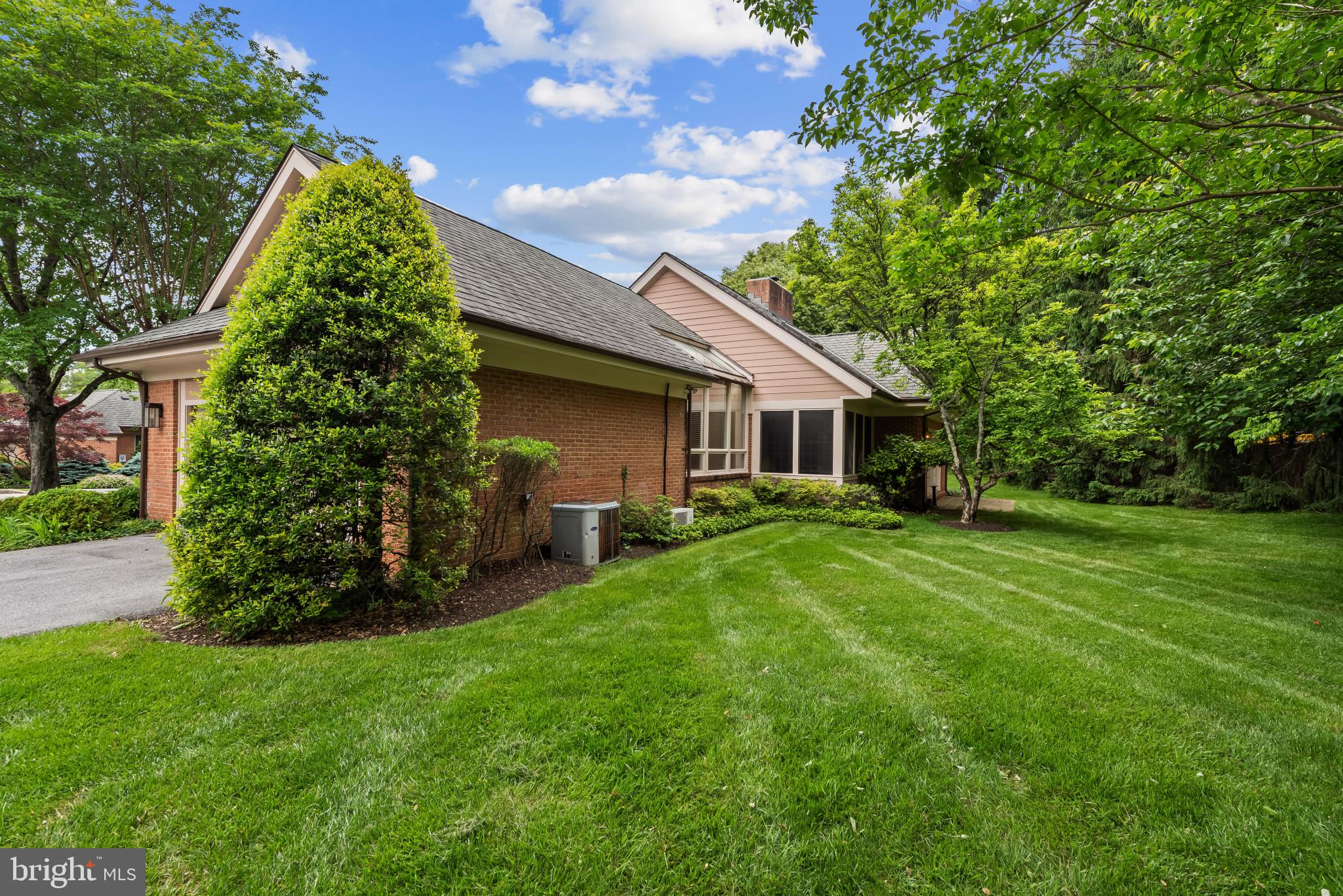 2 FIELDSPRING COURT