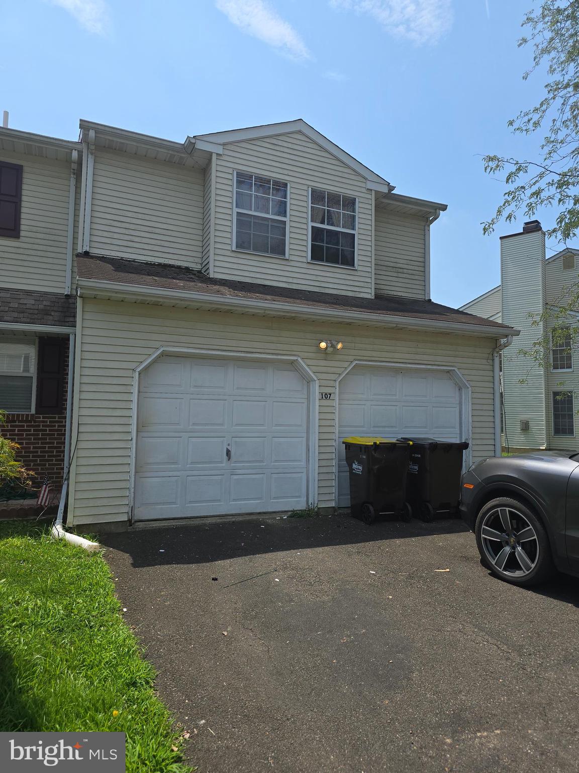 107 JONATHAN DRIVE