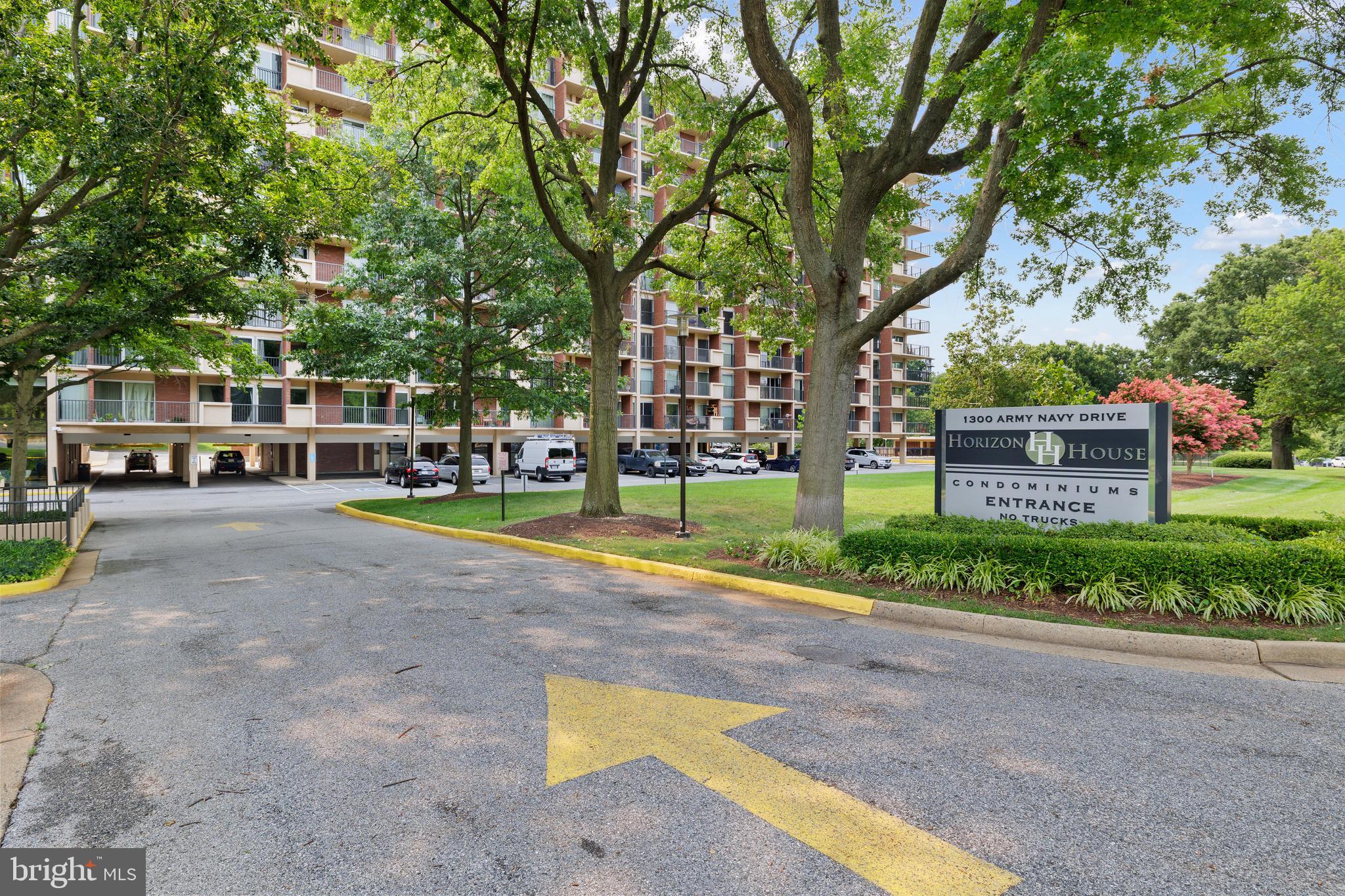 HORIZON HOUSE - Residential