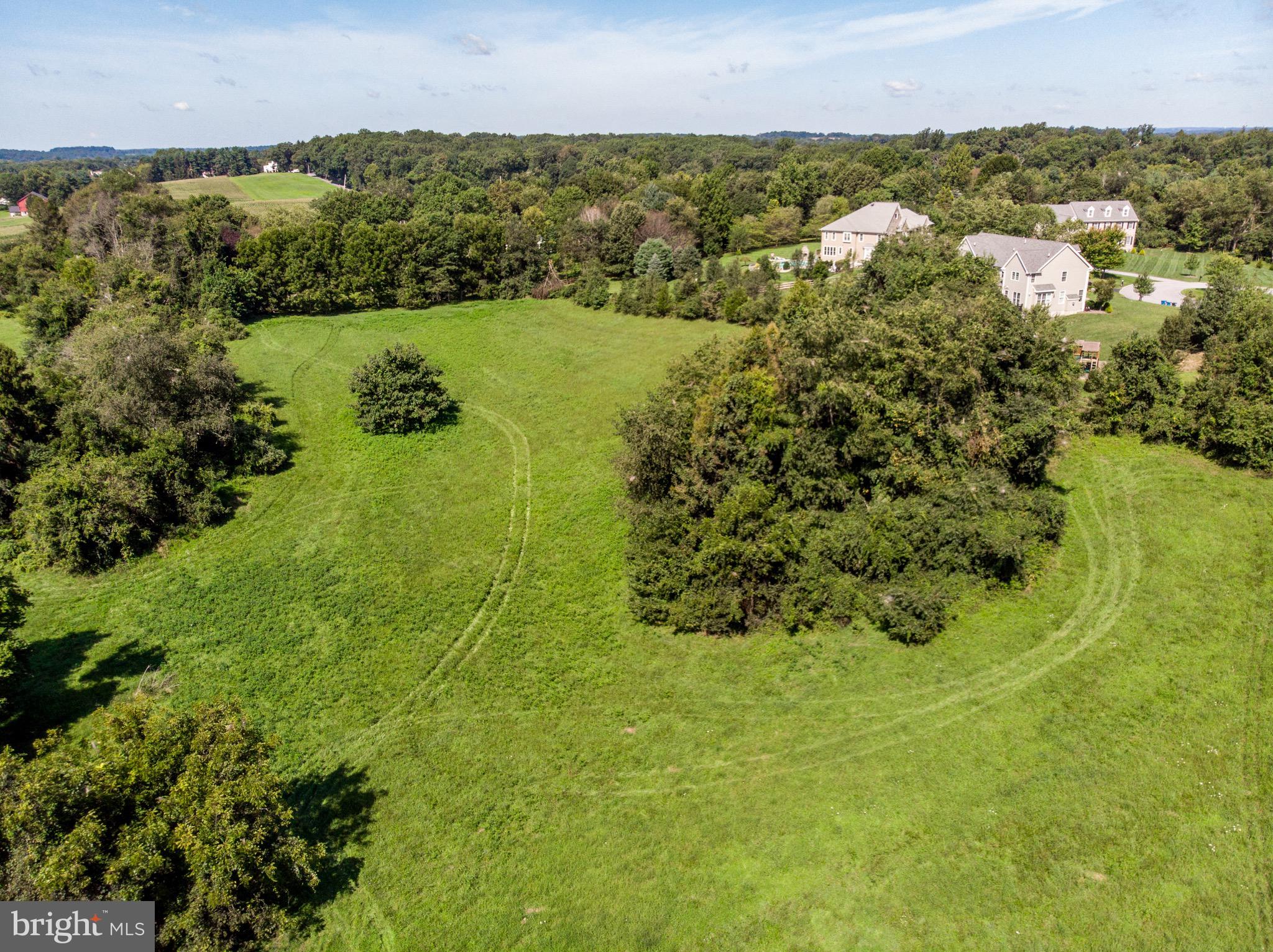 2039-2035 LENAPE UNIONVILLE RD