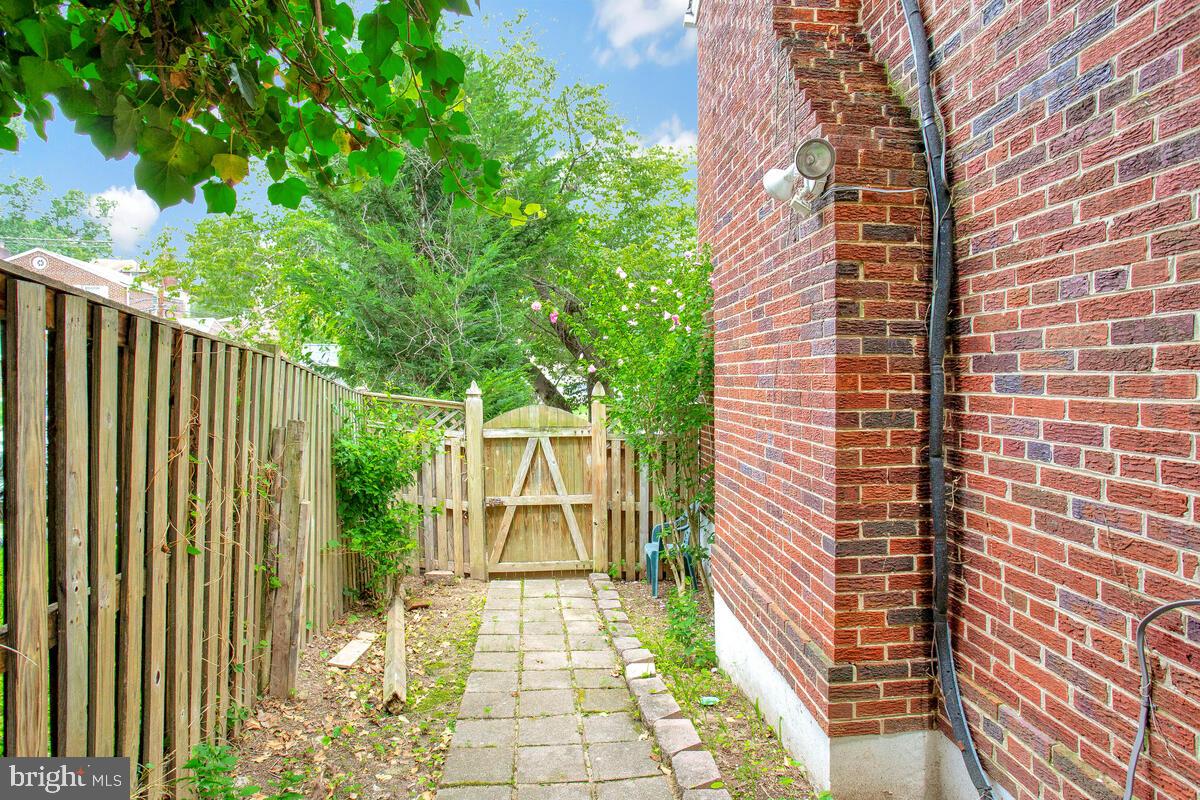 AVONDALE GROVE - Residential