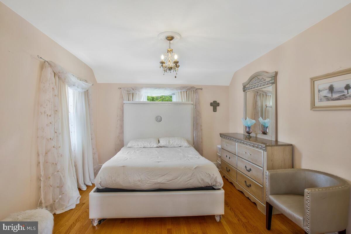 AVONDALE GROVE - Residential