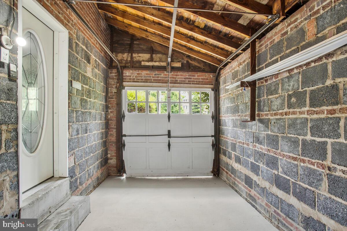 AVONDALE GROVE - Residential