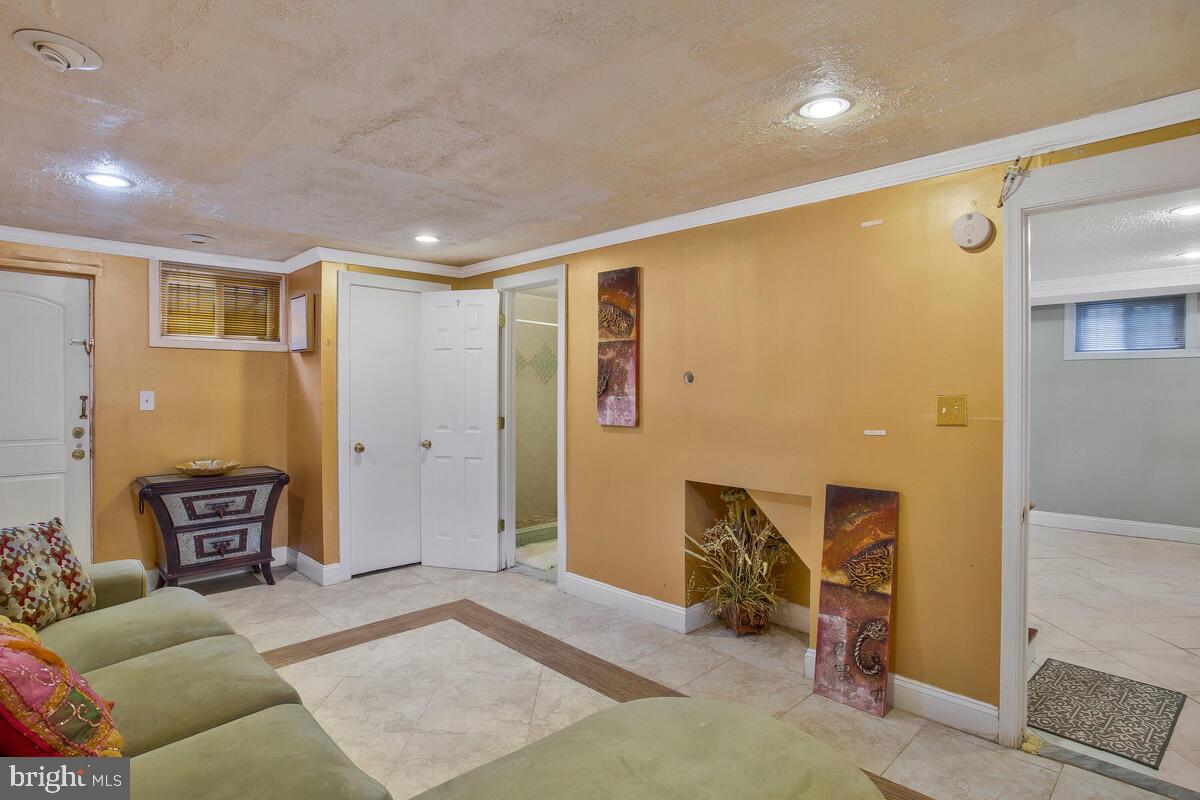 AVONDALE GROVE - Residential