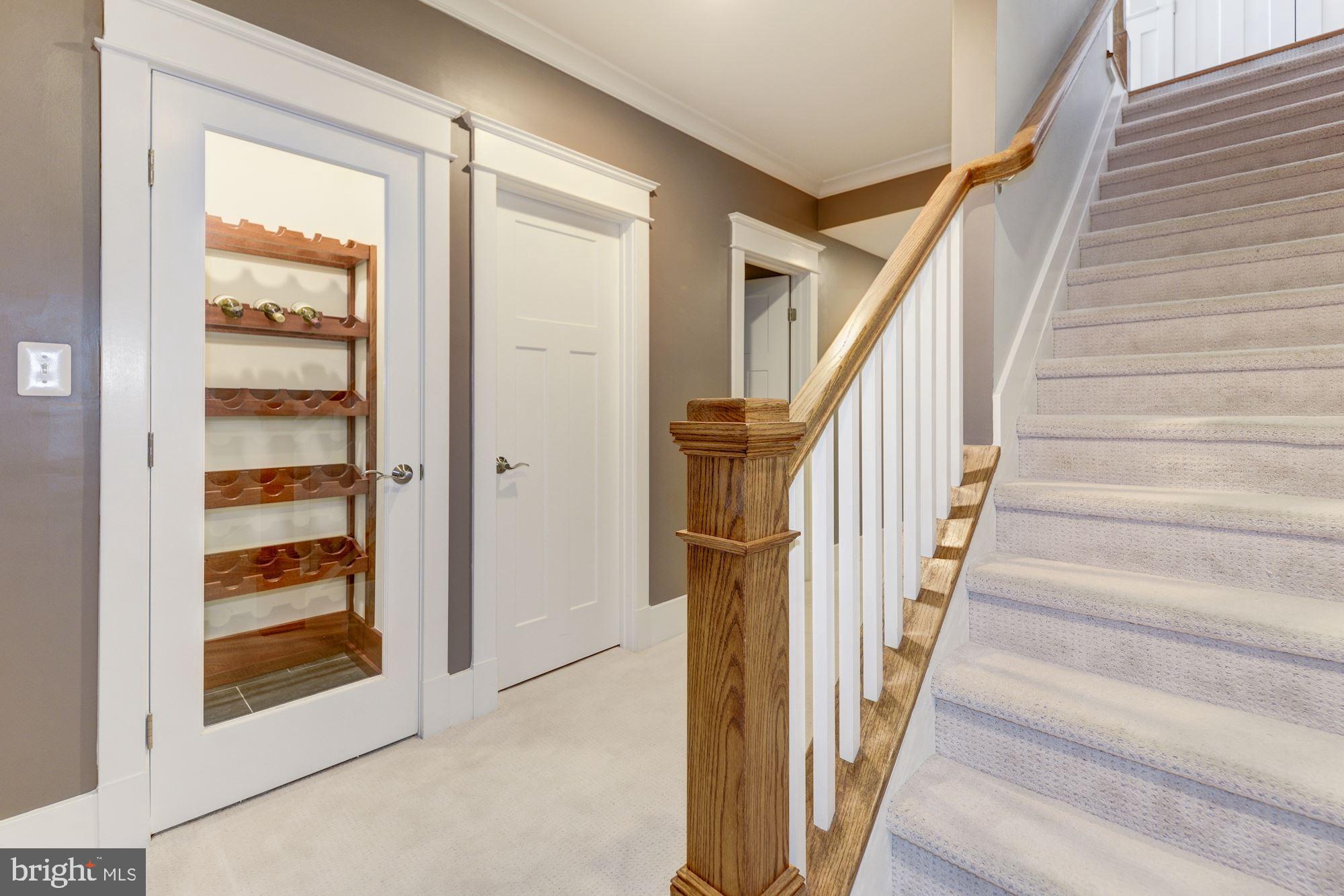 THE WILLIAMSBURG - Residential