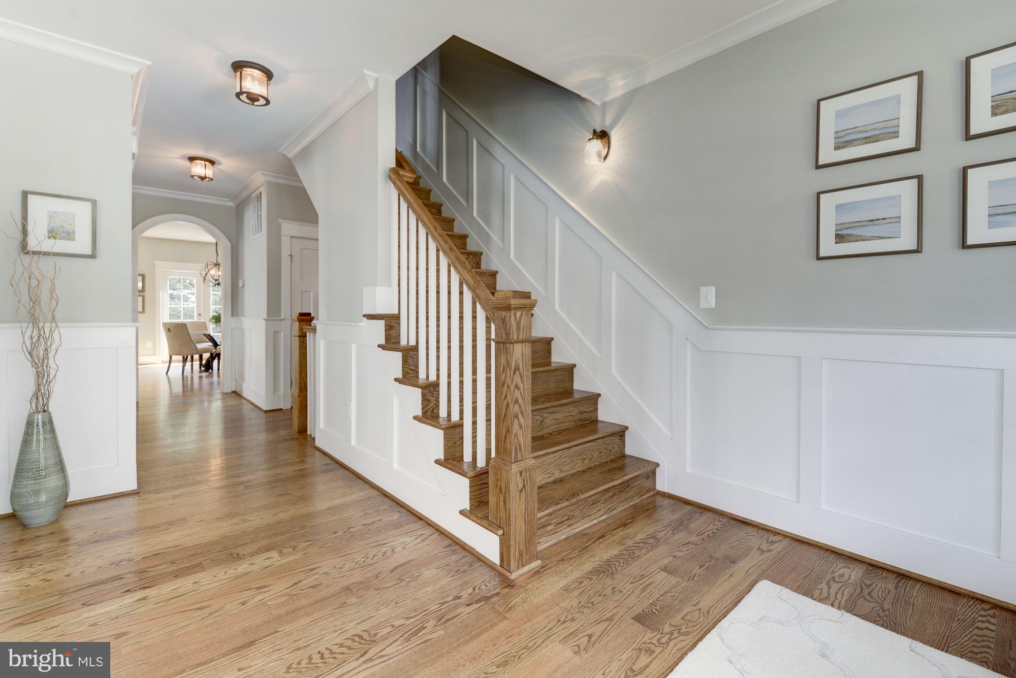 THE WILLIAMSBURG - Residential