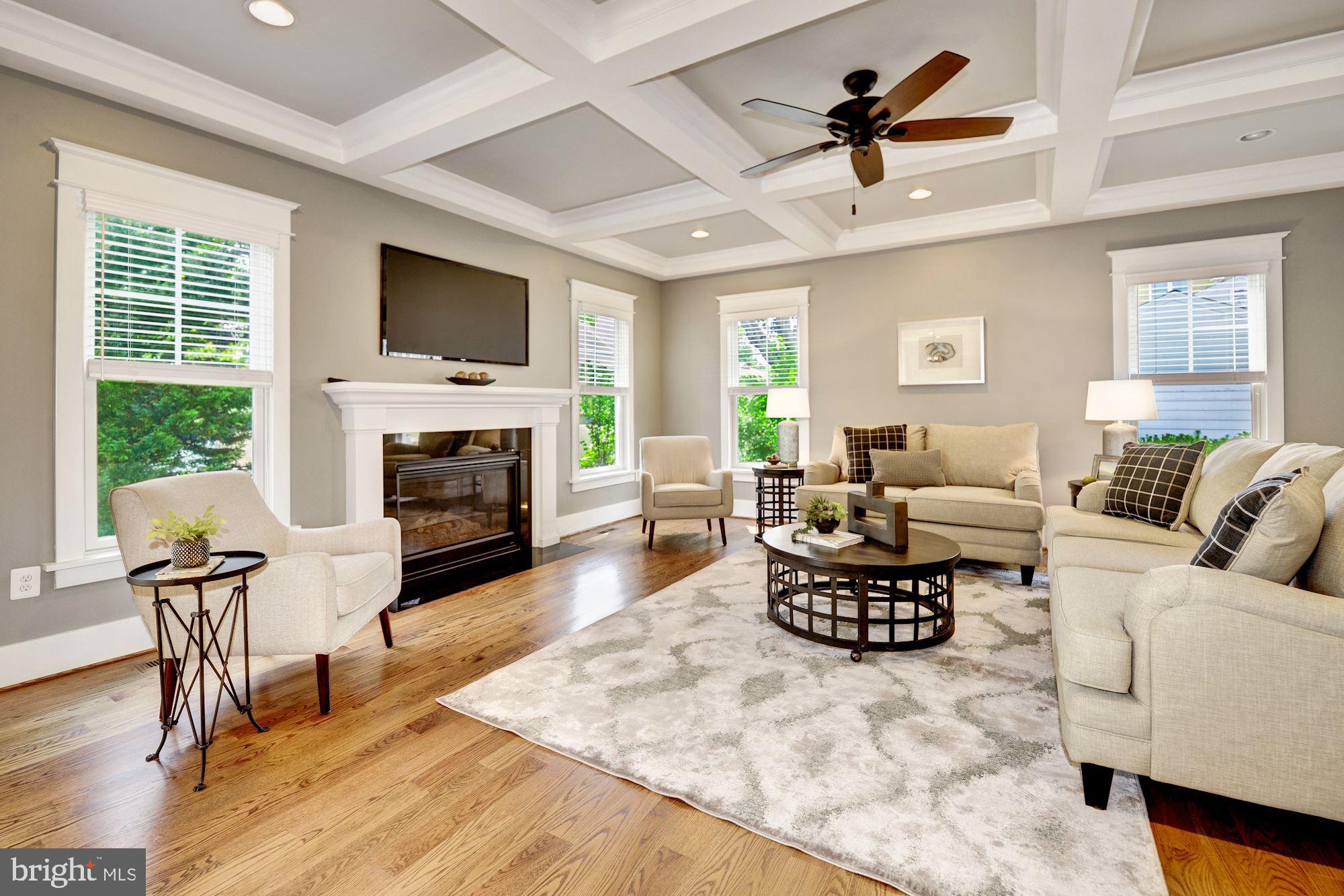 THE WILLIAMSBURG - Residential