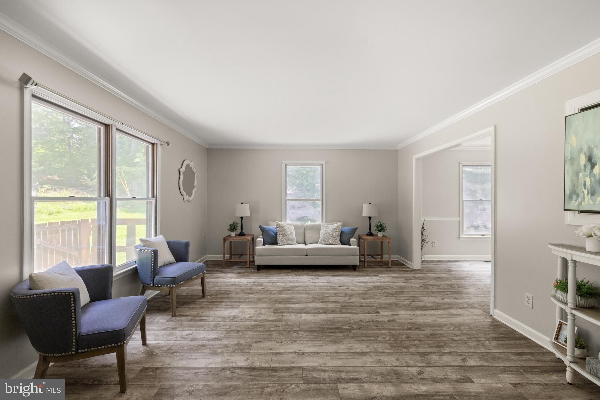 525 MAIN DRAG WAY