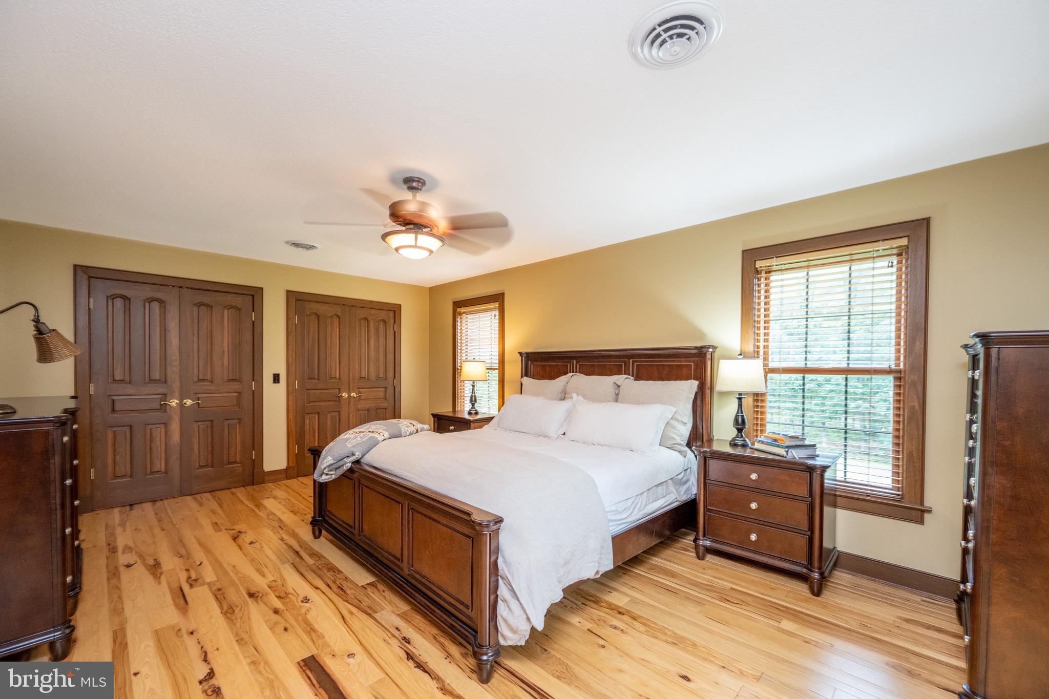 SOUTH WOODS - Residential