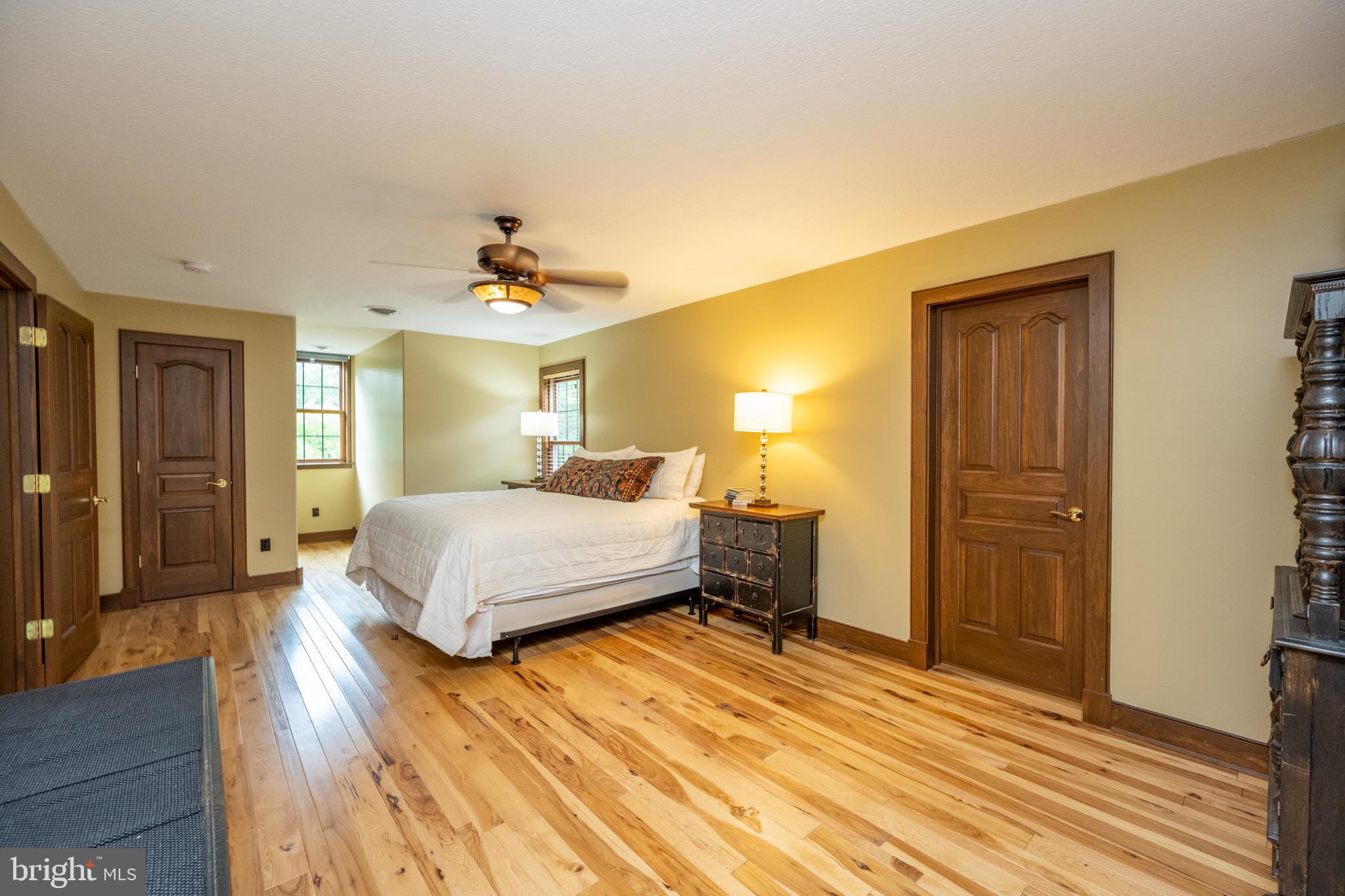 SOUTH WOODS - Residential