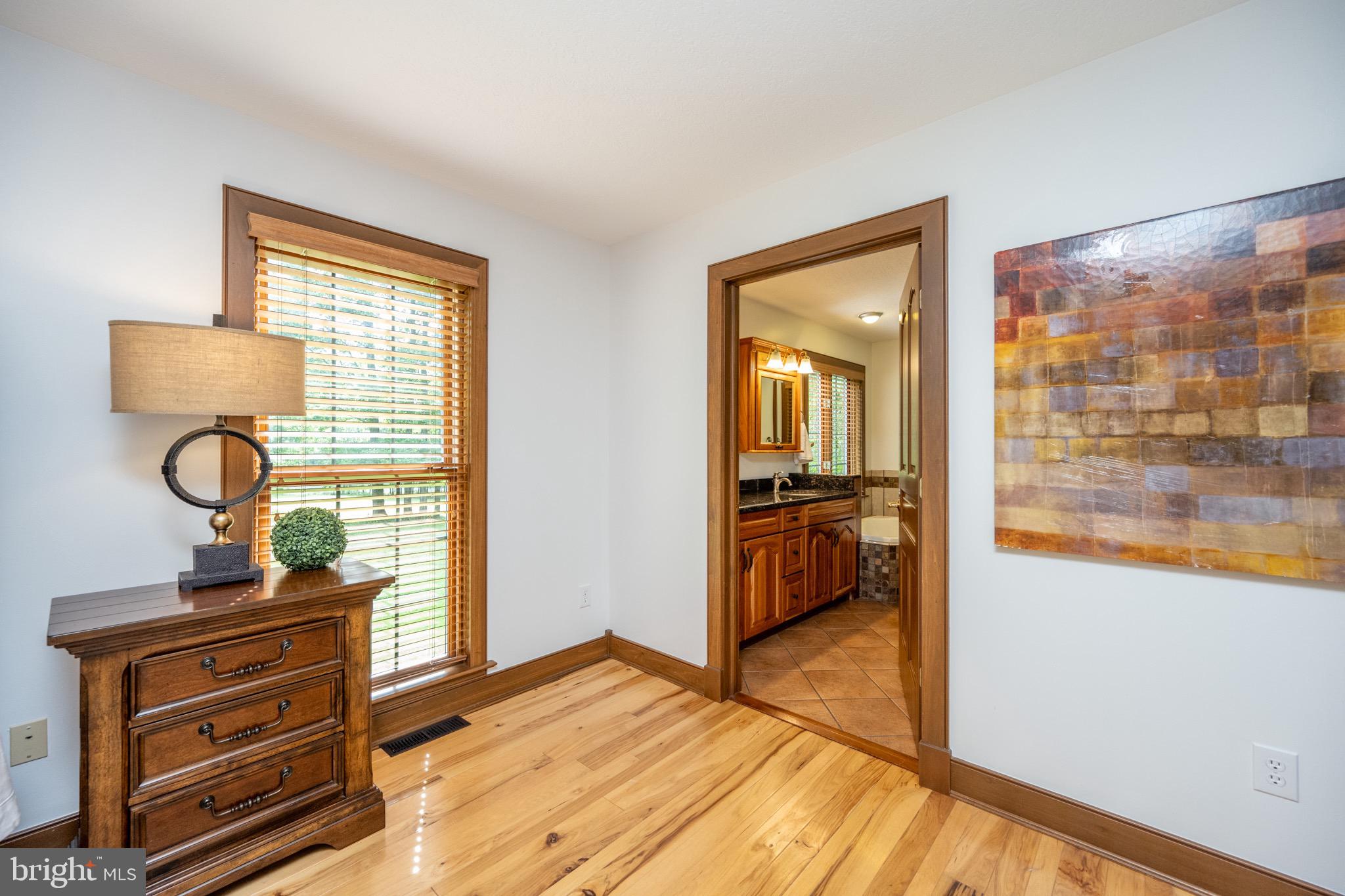 SOUTH WOODS - Residential