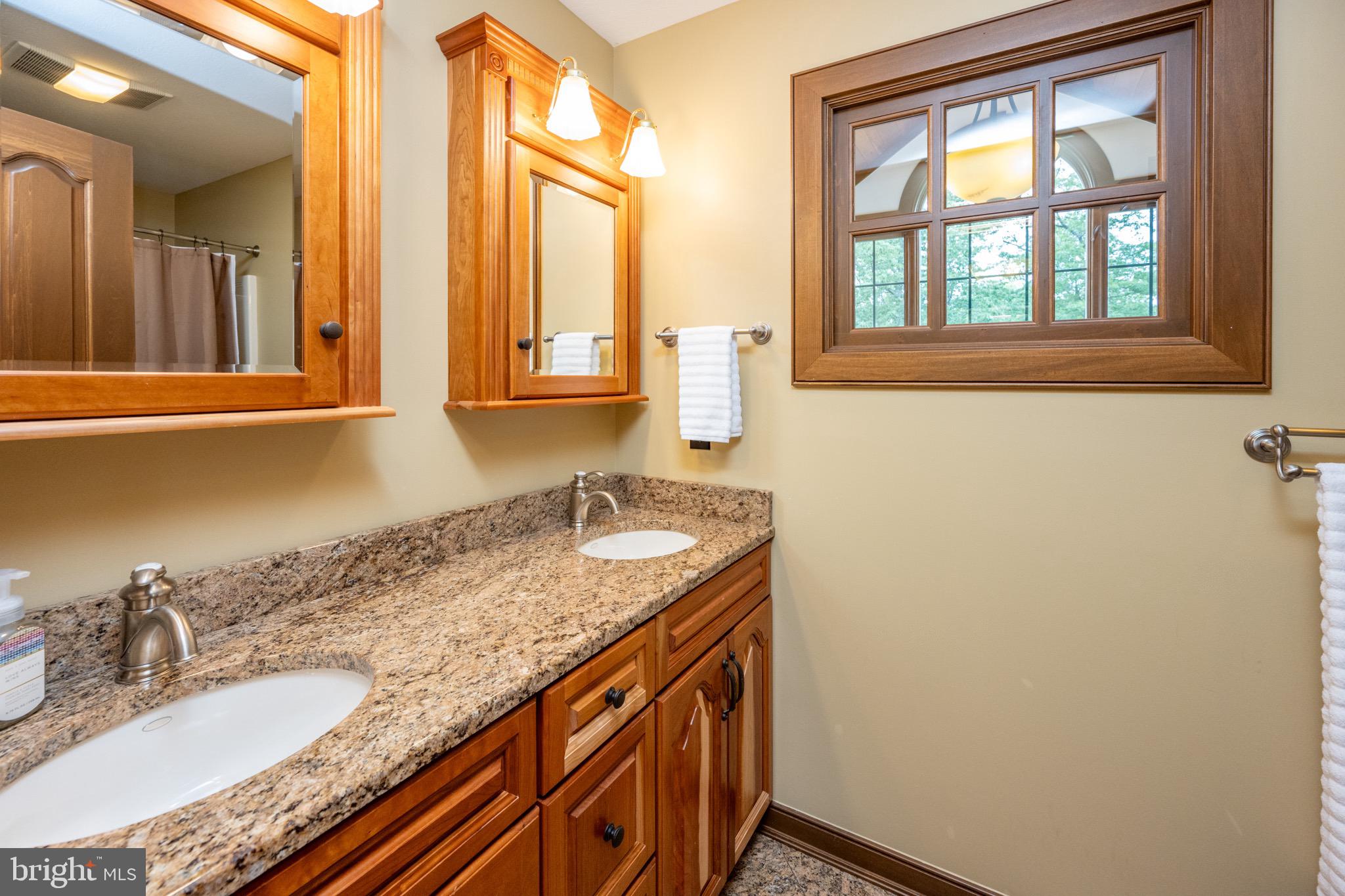 SOUTH WOODS - Residential