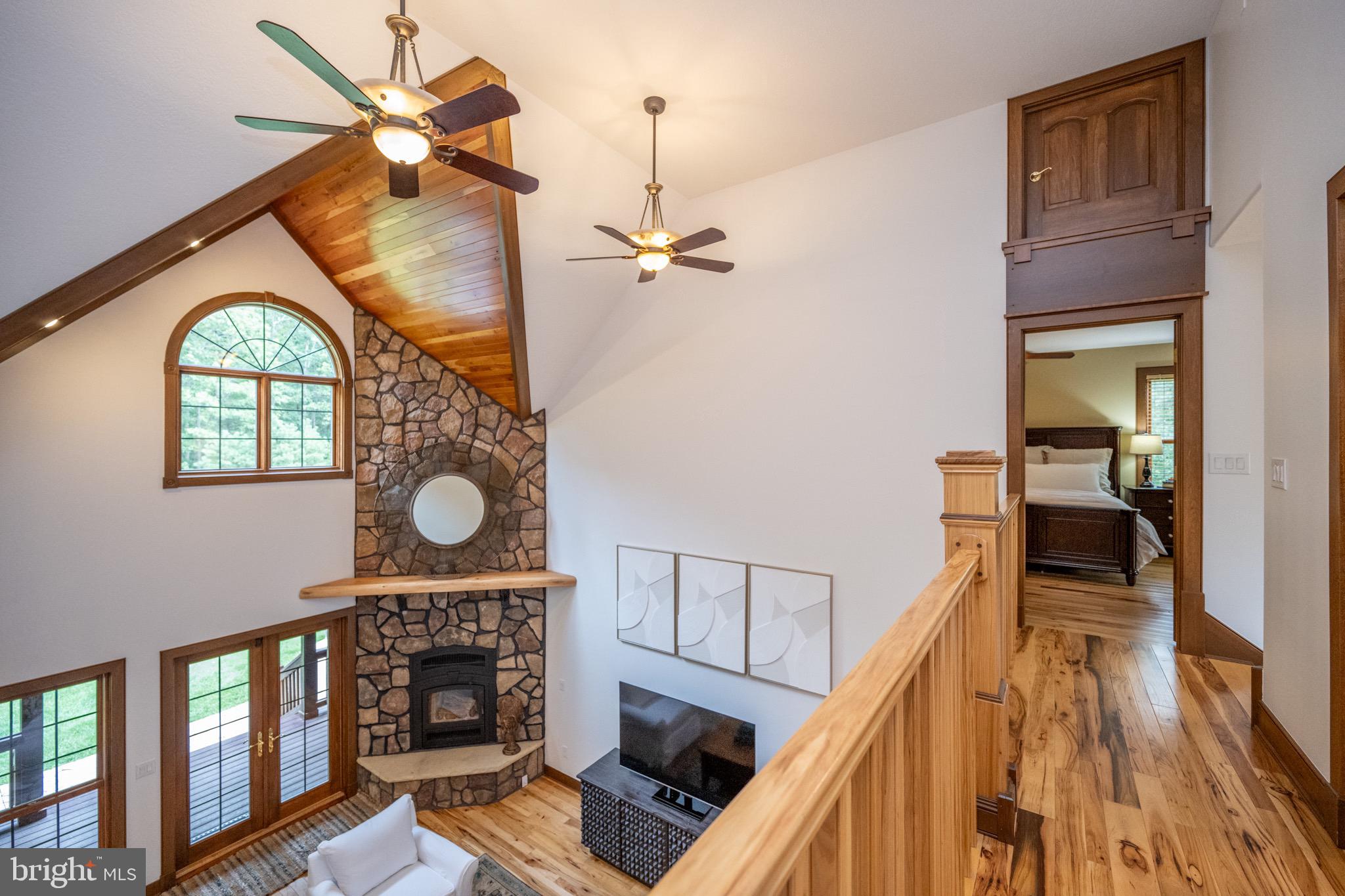 SOUTH WOODS - Residential