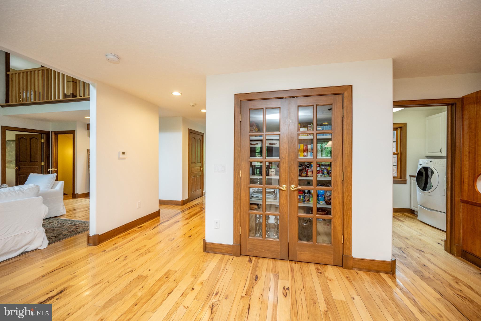 SOUTH WOODS - Residential