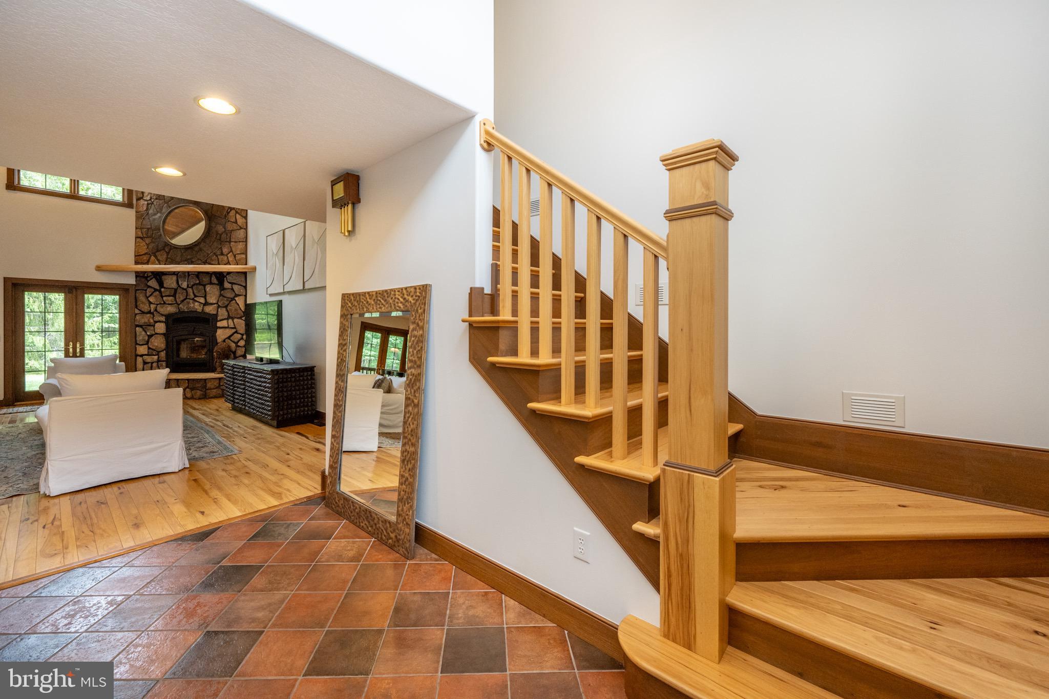 SOUTH WOODS - Residential