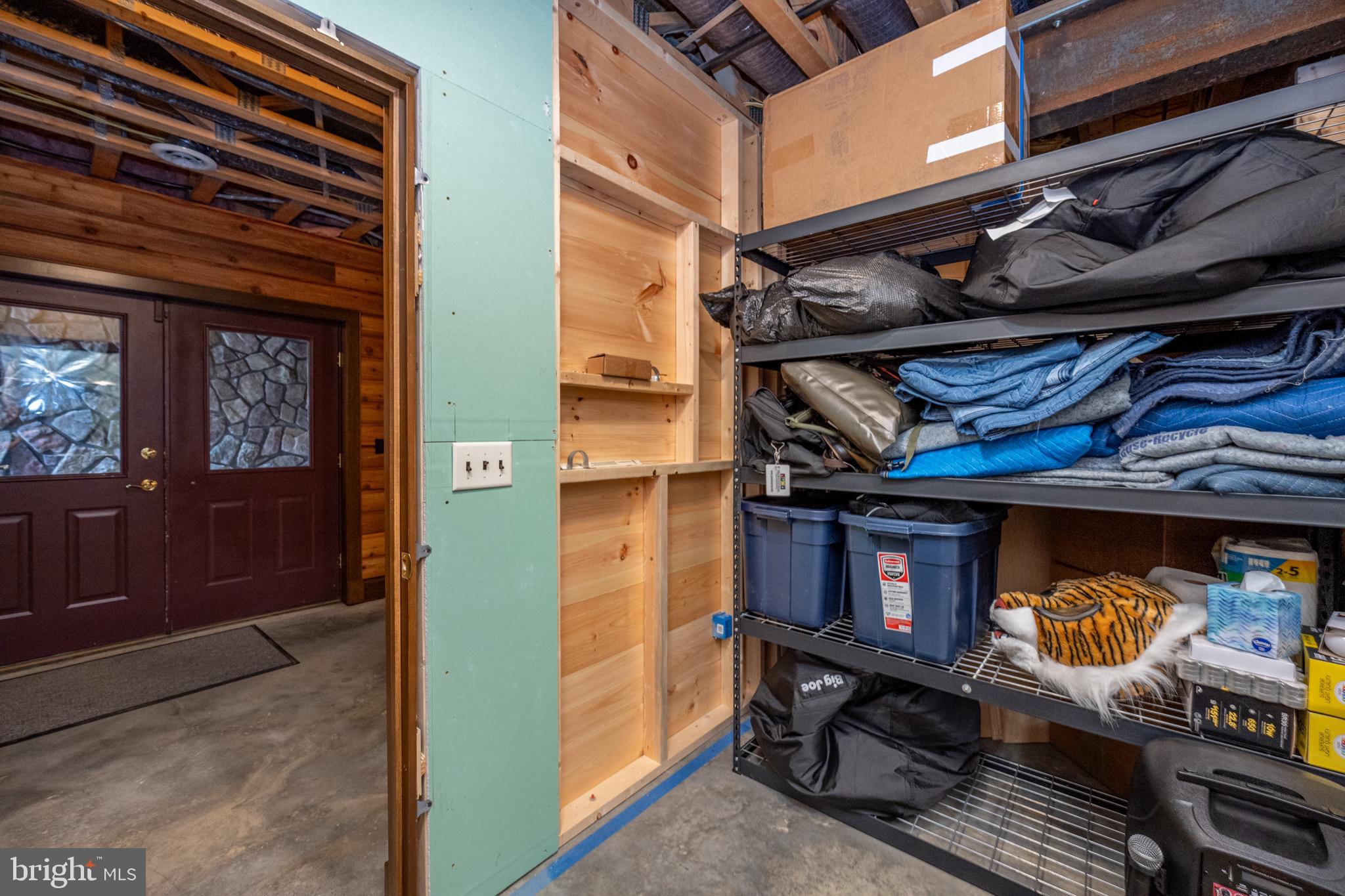 SOUTH WOODS - Residential