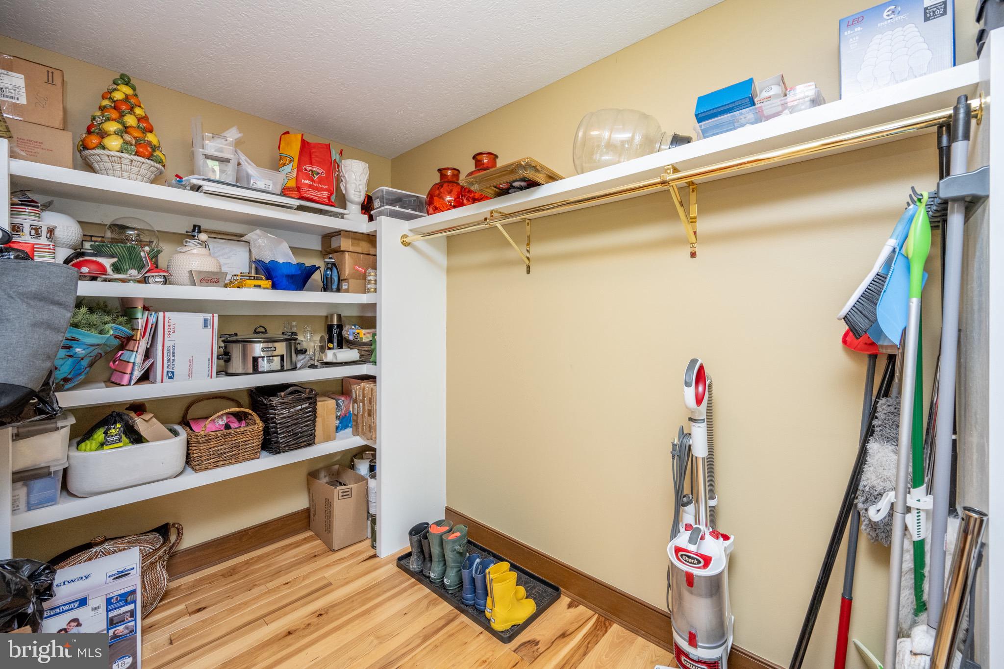 SOUTH WOODS - Residential