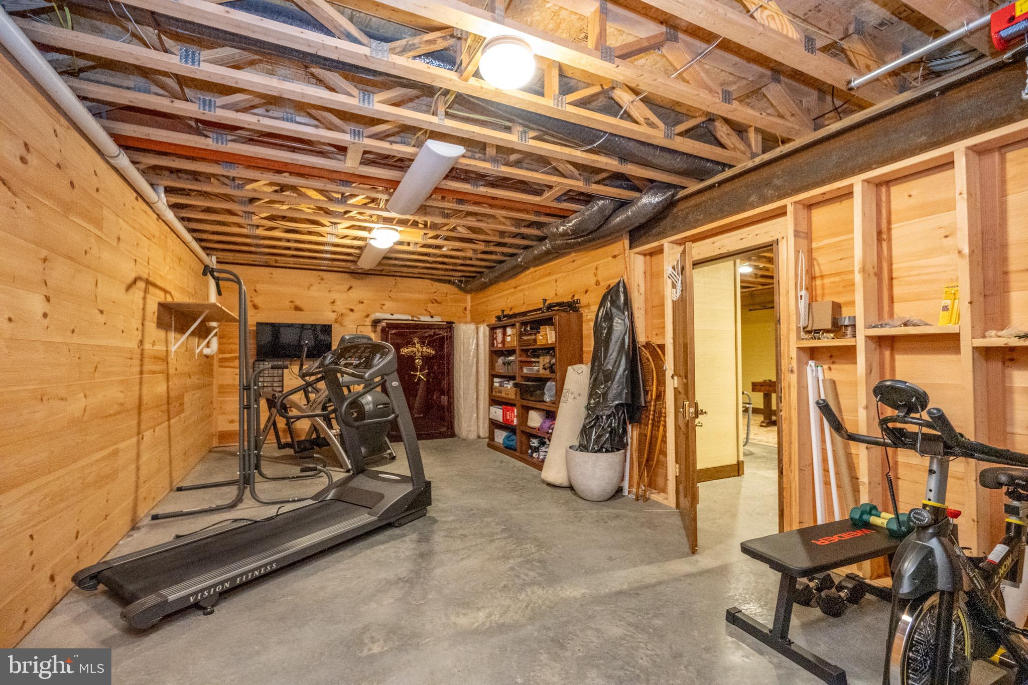 SOUTH WOODS - Residential