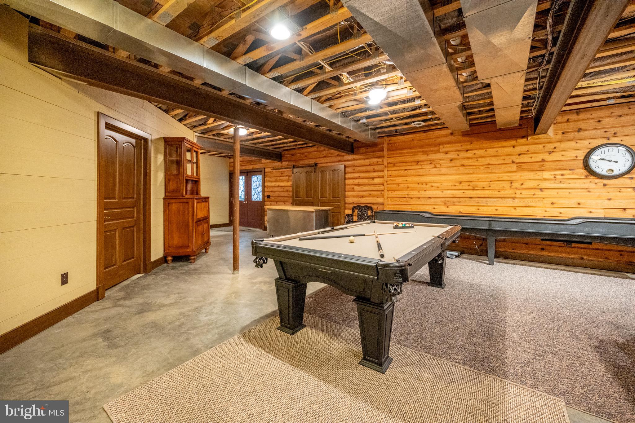 SOUTH WOODS - Residential