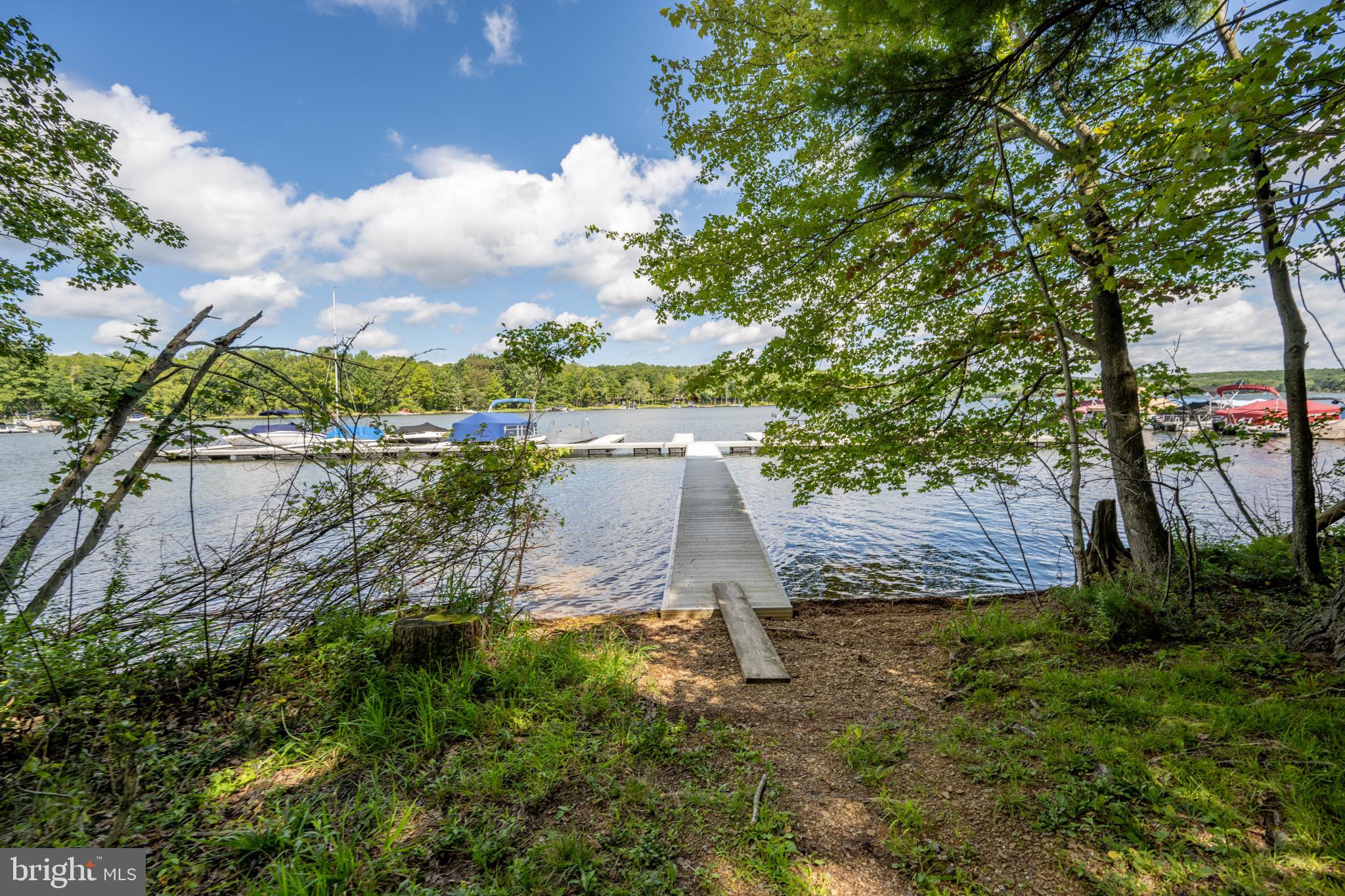 SOUTH WOODS - Residential